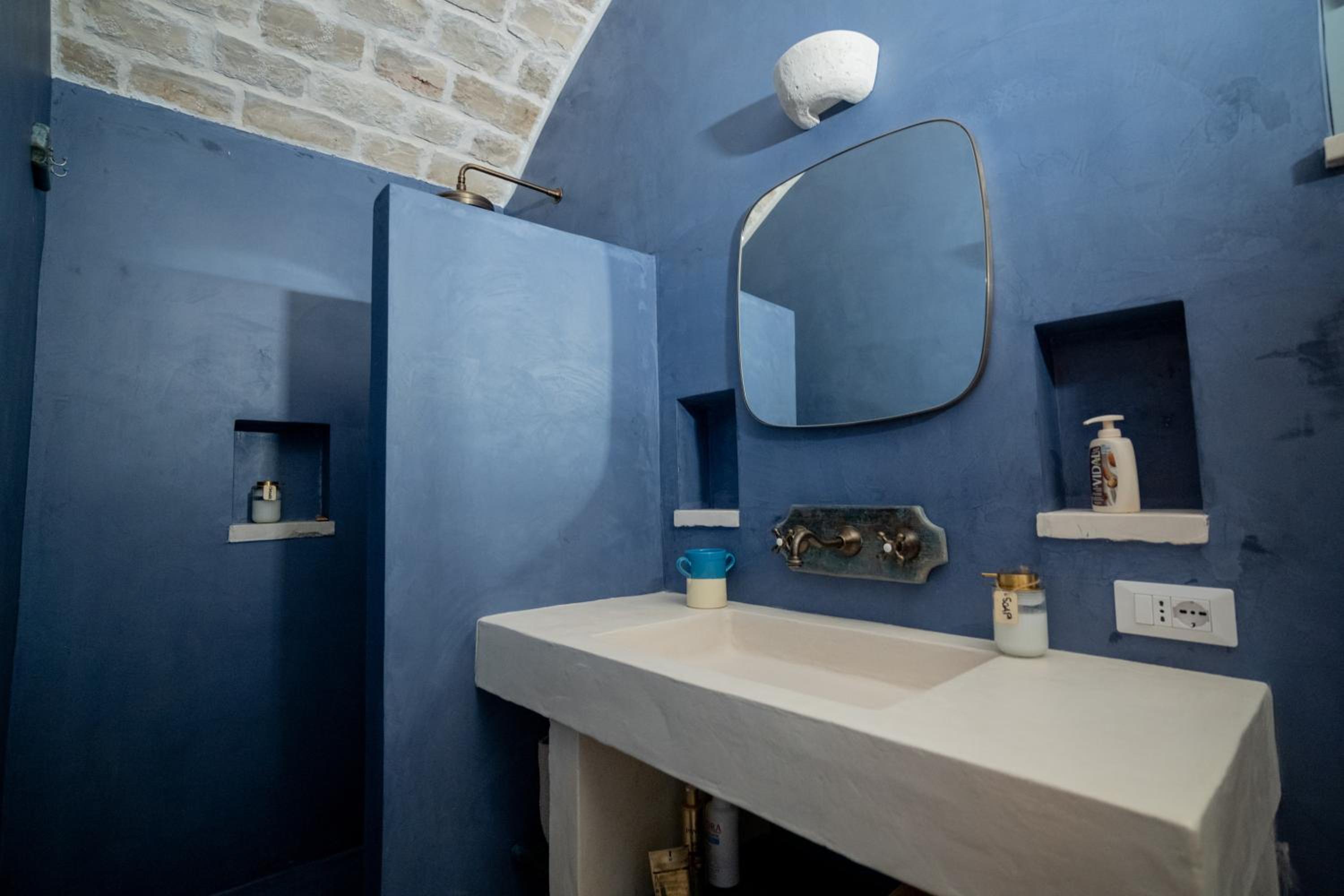 Luxury Trulli di Giulia, exclusive villa with private pool in Valle d'Itria, Puglia