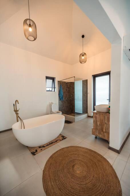 Luxurious 4-Bedroom Villa with Sea View - HA496 photo 5