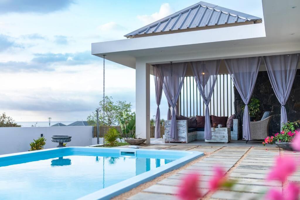 Luxurious 4-Bedroom Villa with Sea View - HA496