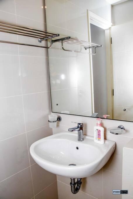 Fairway apartment 2BR Galle view 2