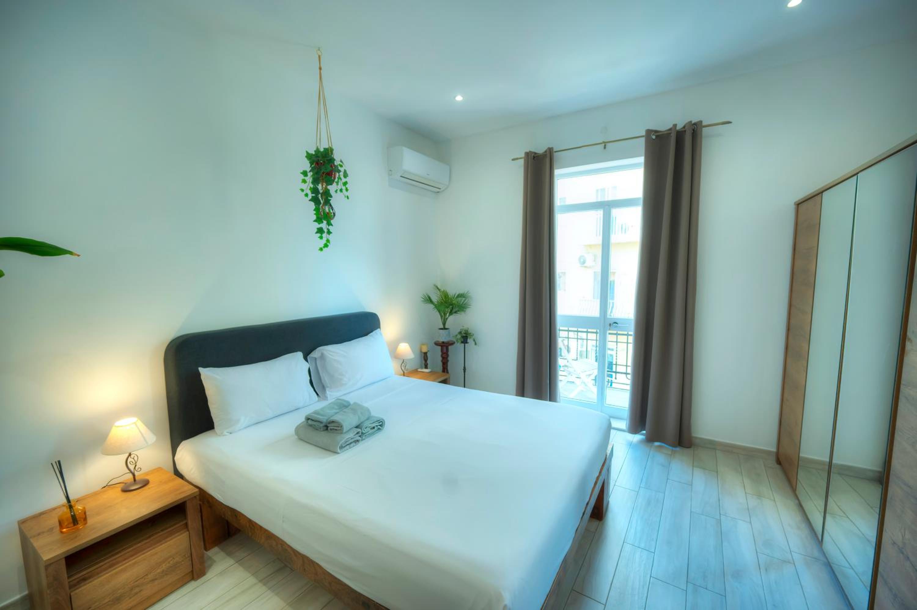 Cosy and modern 2 bedroom apartment SBOR1-1 view 2