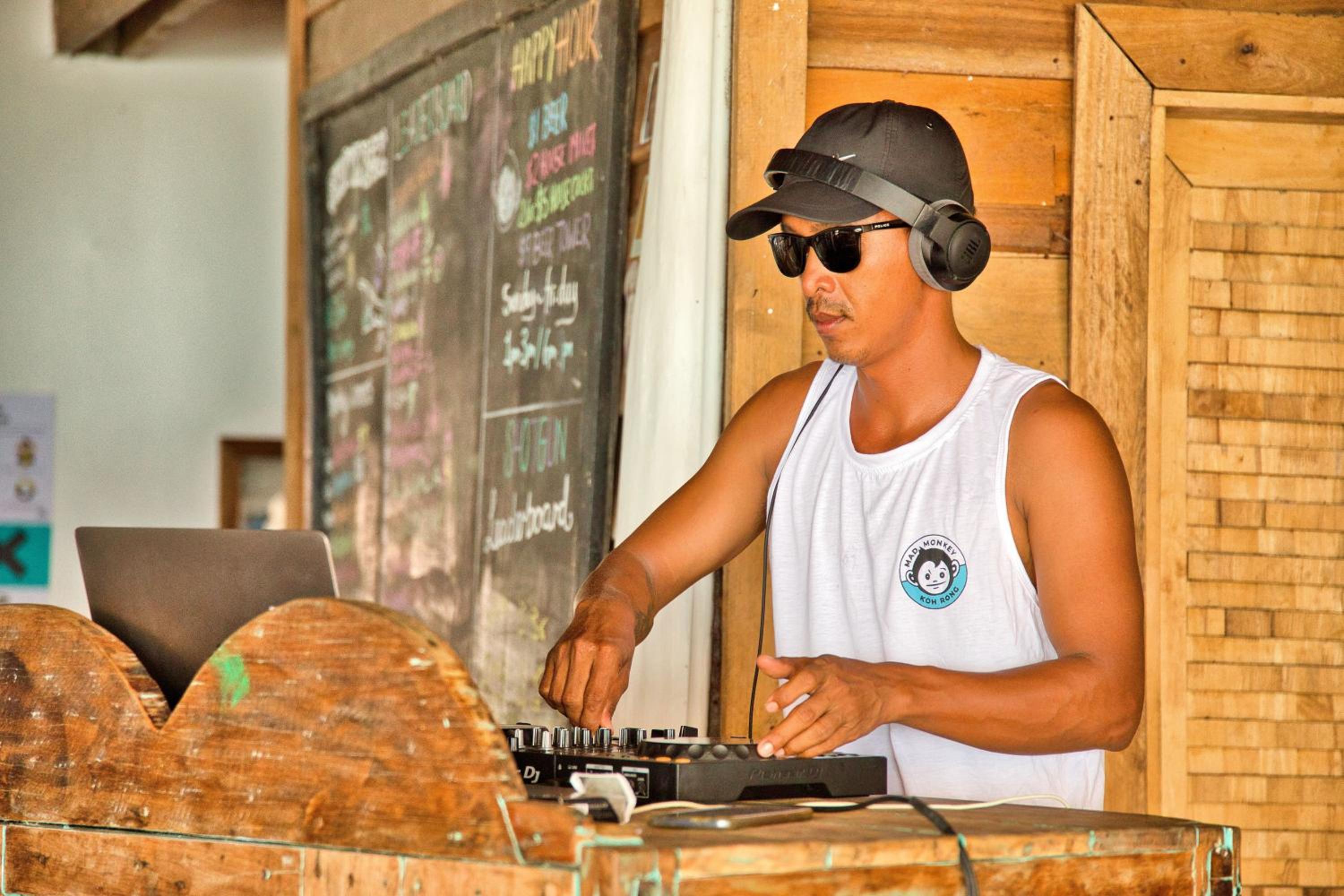 Mad Monkey Koh Rong