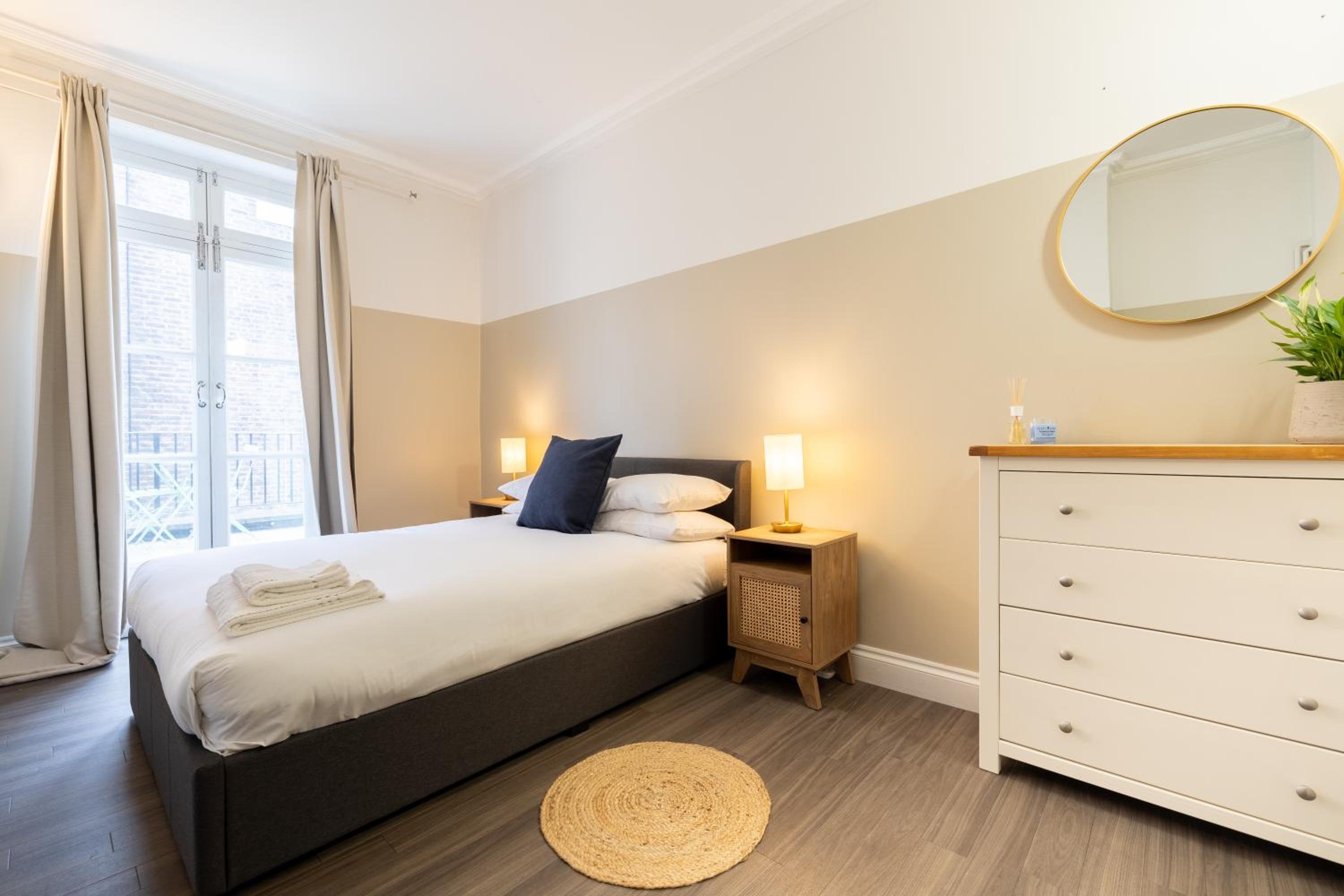 Kula London Victoria