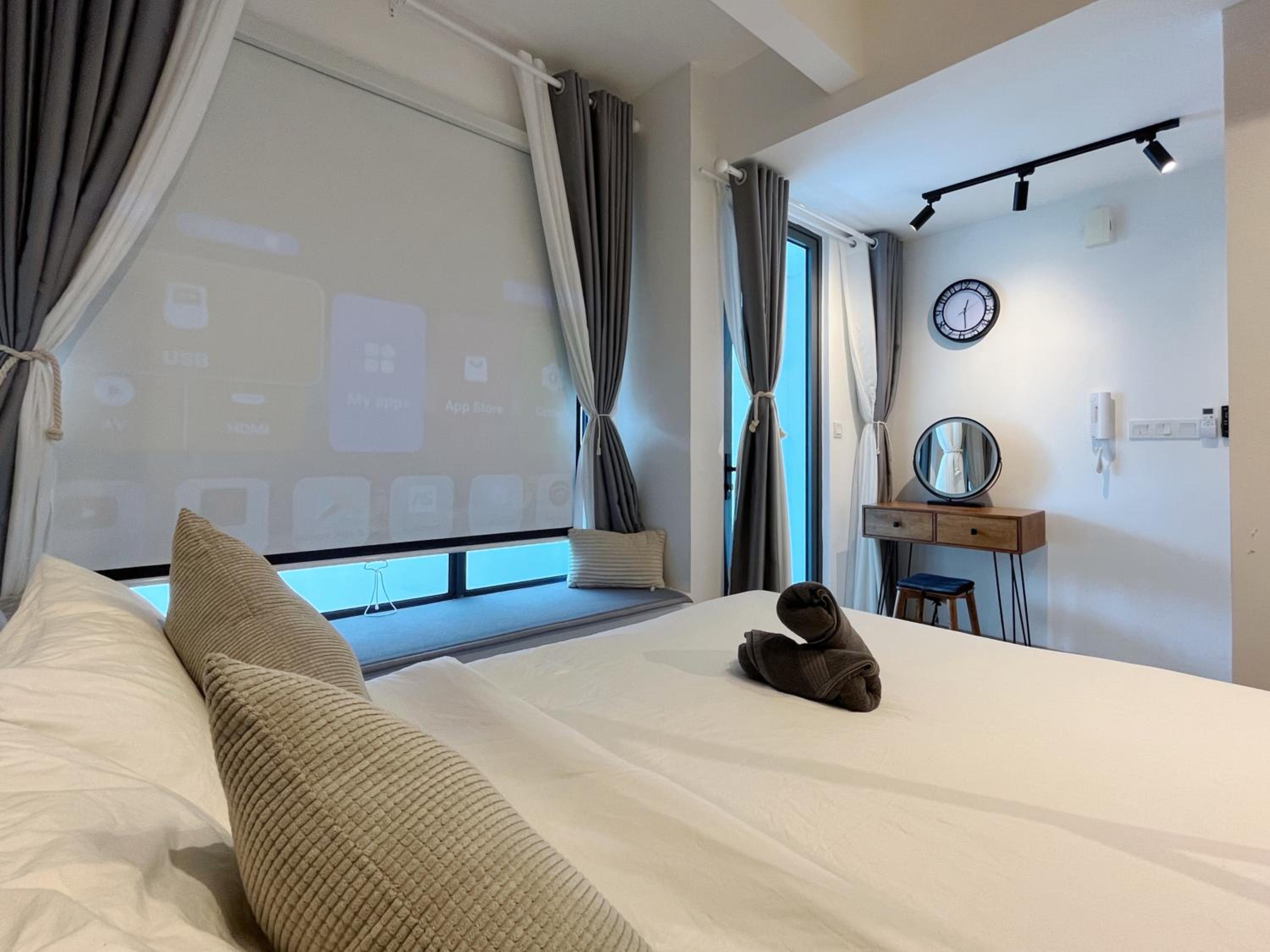 The colony by infinitum sweet home