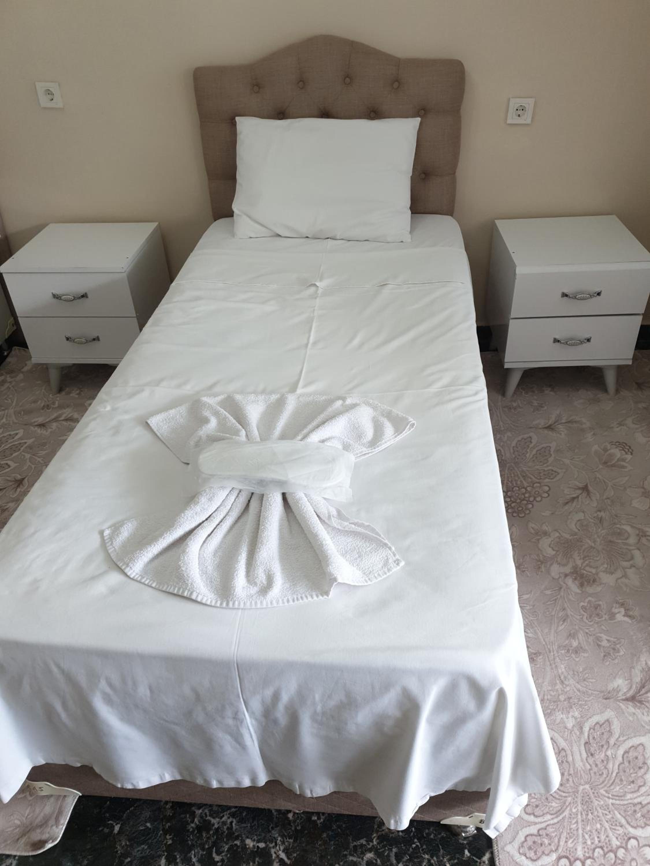 Konstantinei Hotel