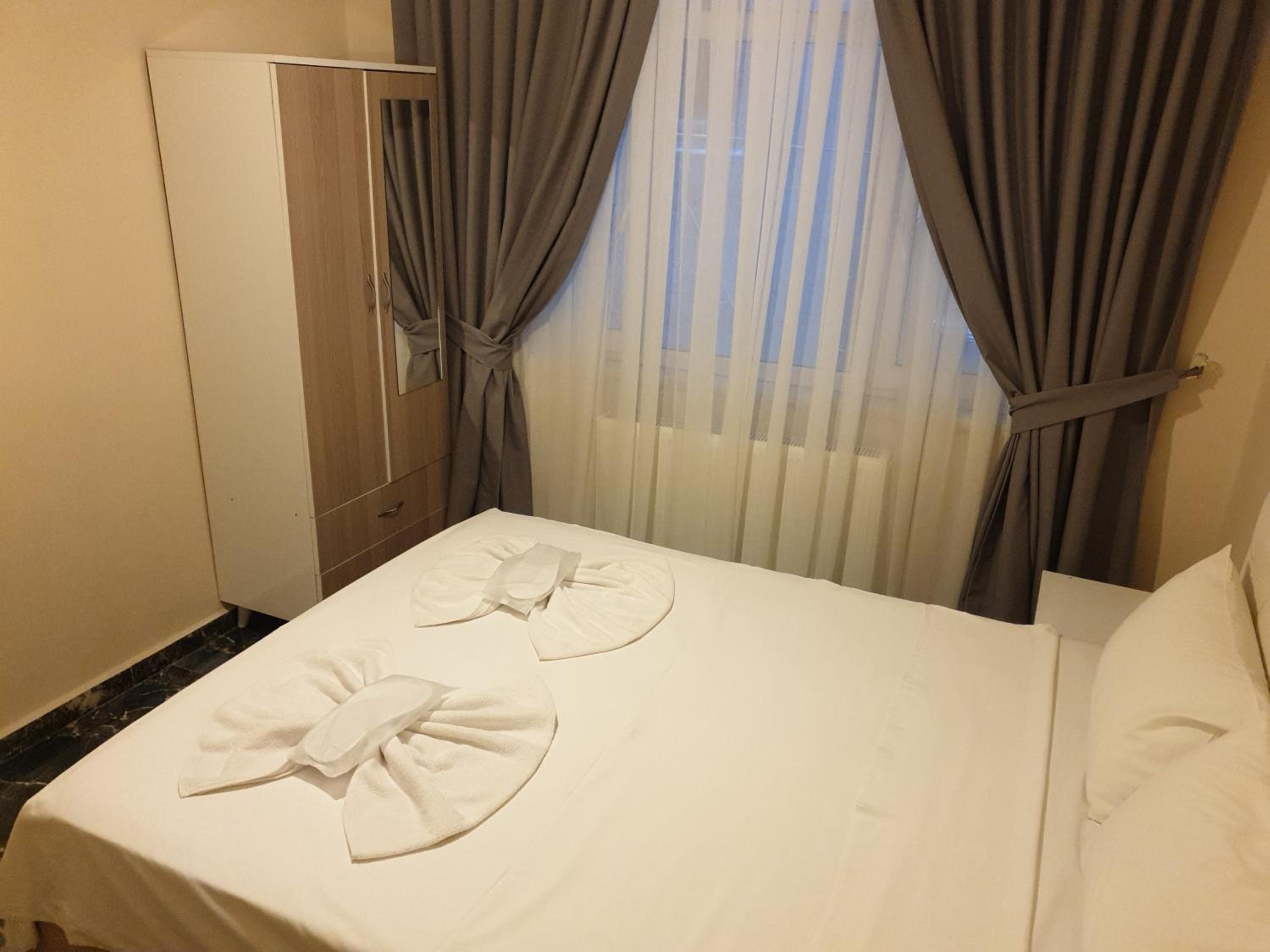 Konstantinei Hotel