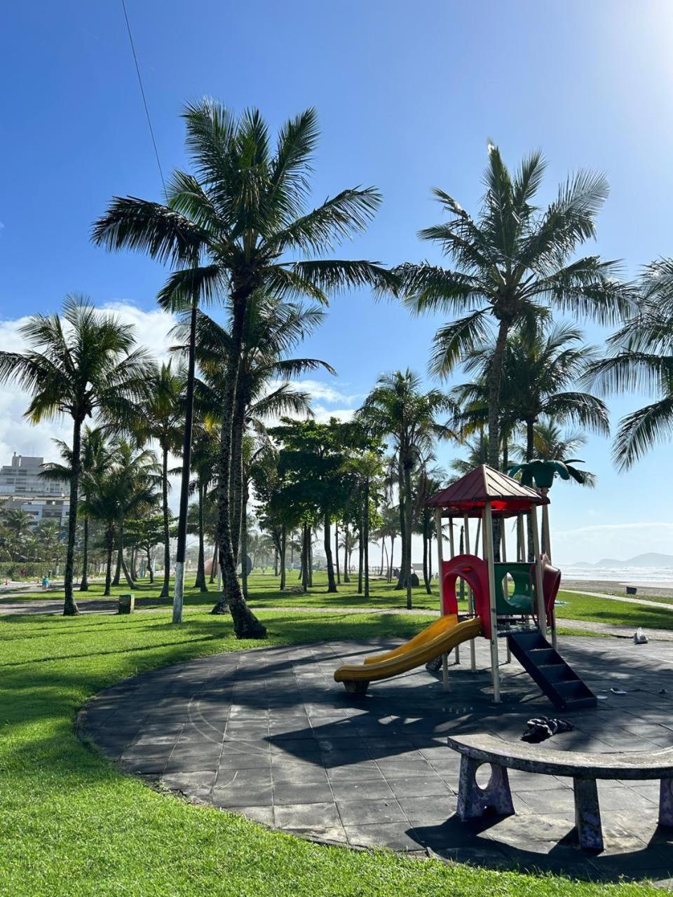 Pé na Areia com serviço de praia, Bertioga