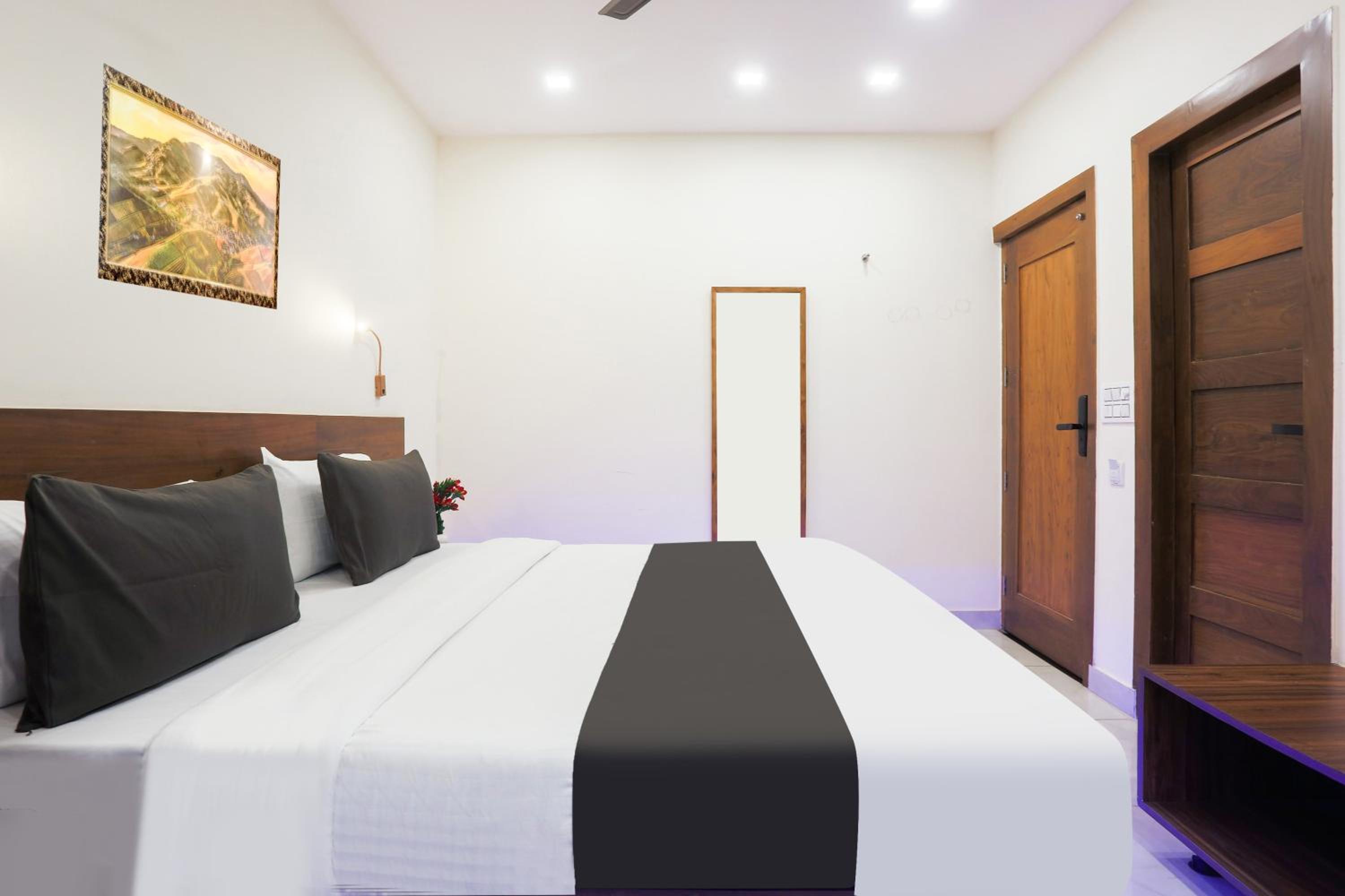 Townhouse Vikaspuri