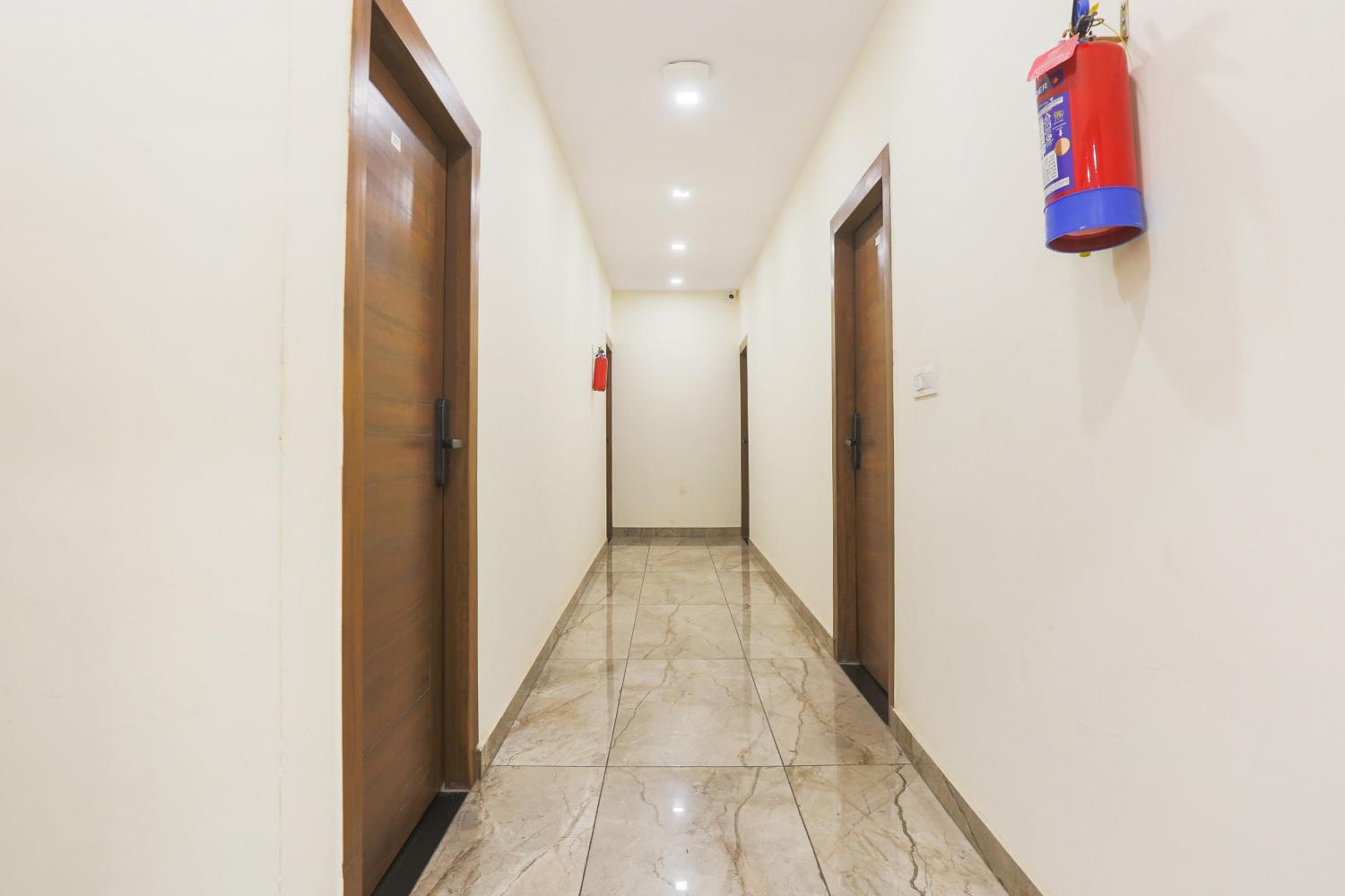 Townhouse Vikaspuri