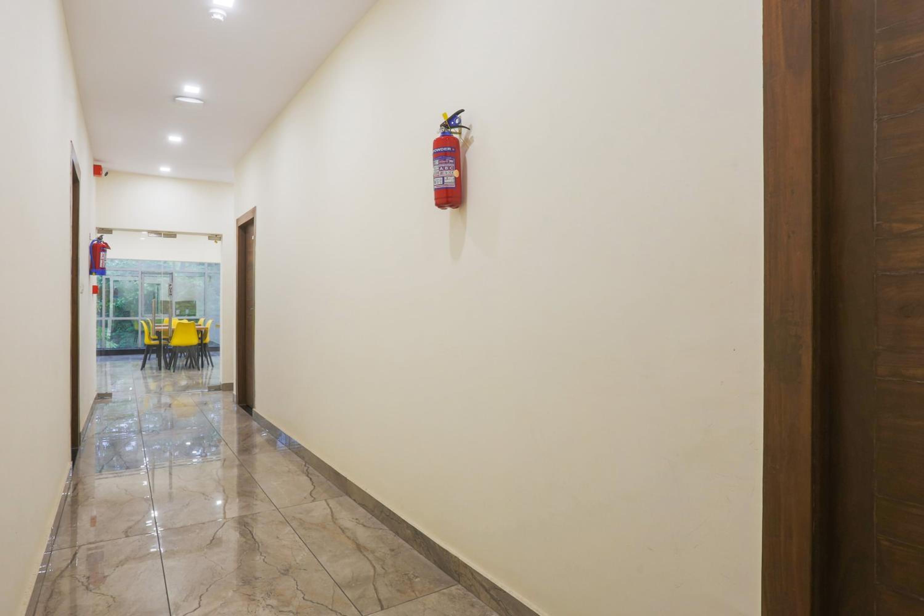 Townhouse Vikaspuri