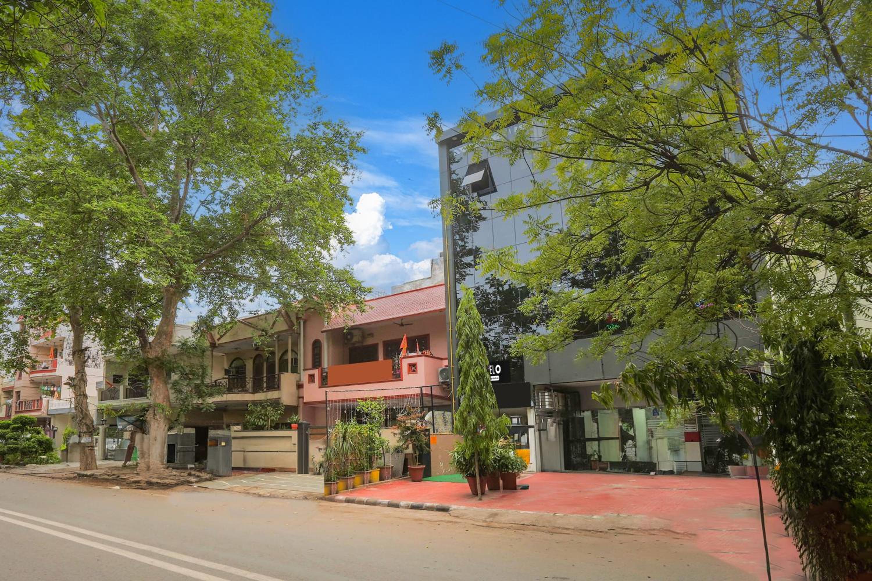 Townhouse Vikaspuri