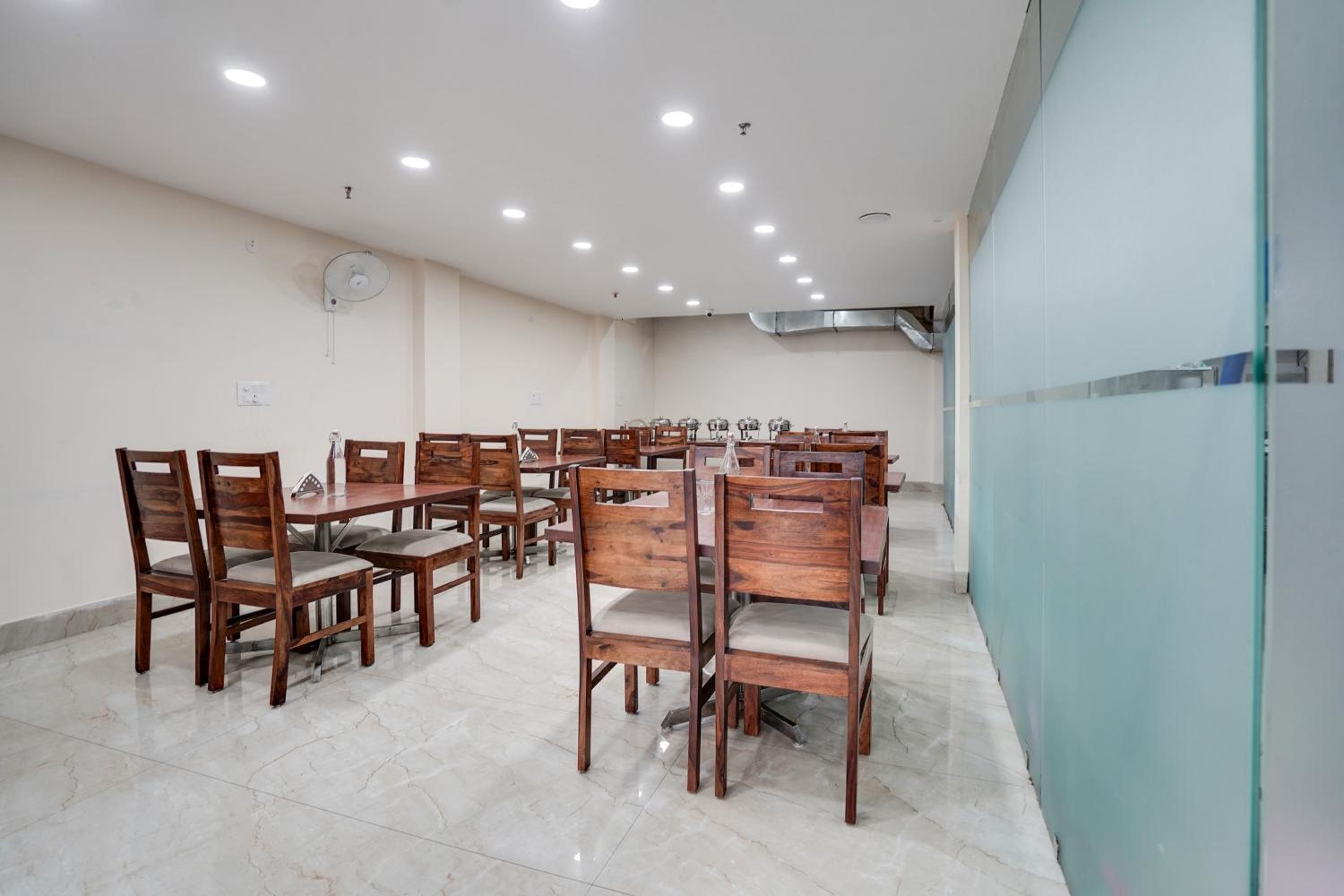 Townhouse Sector 63 A Noida - Image 5