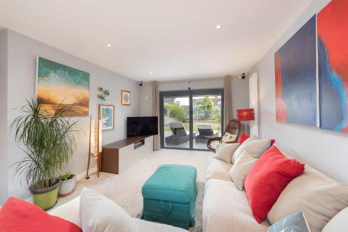Spacious House in the Heart of Cheddar