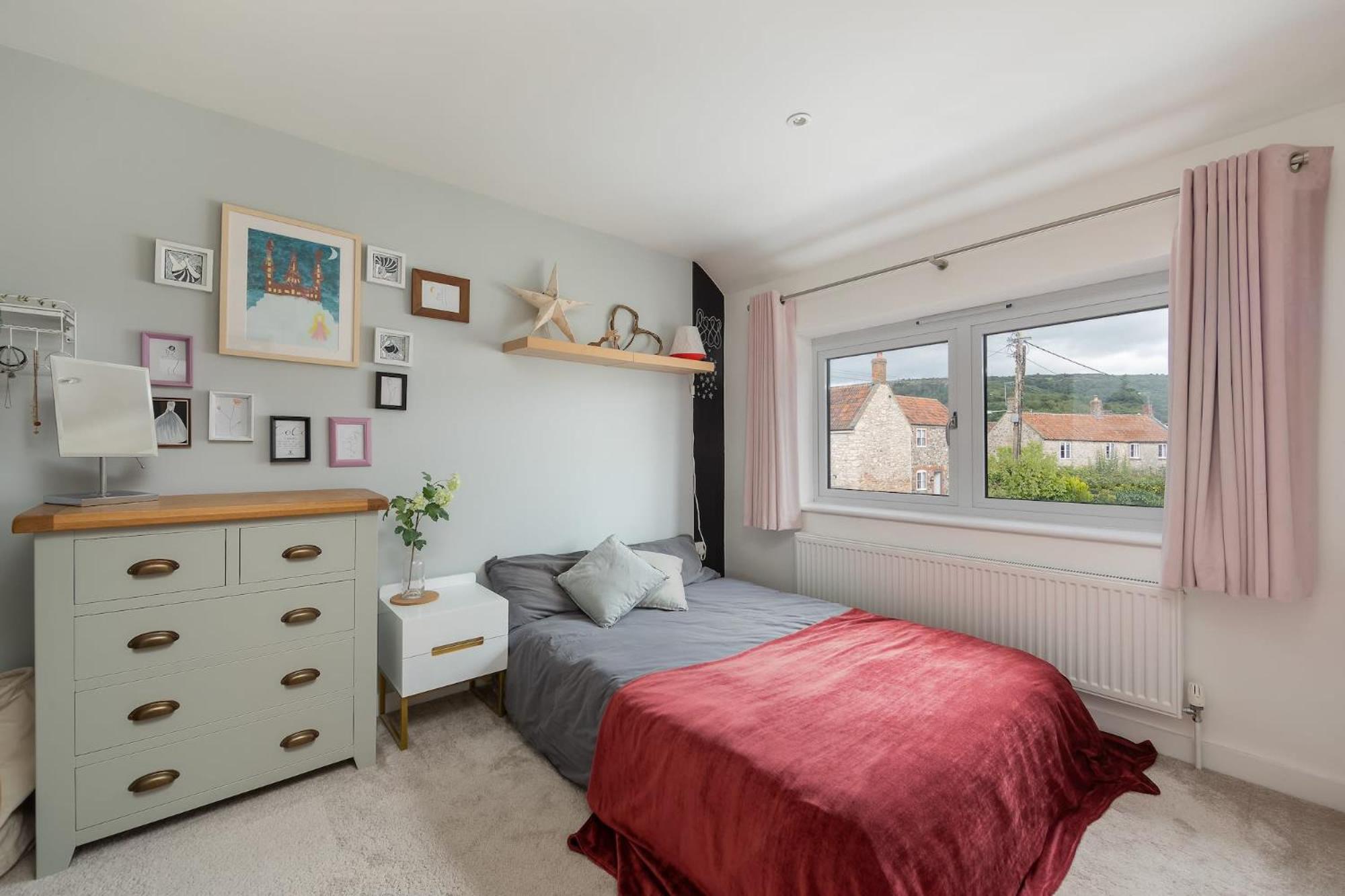 Spacious House in the Heart of Cheddar