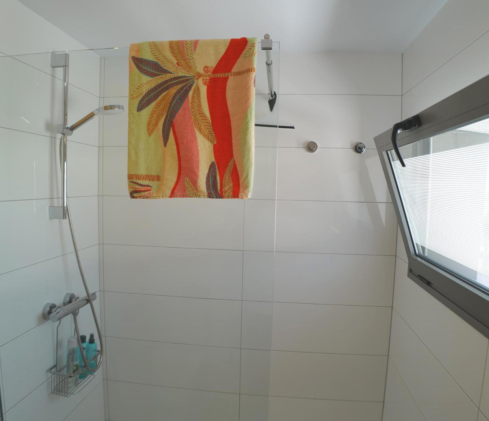 FEEL GOOD Ferienapartment mit Meerblick und Pool