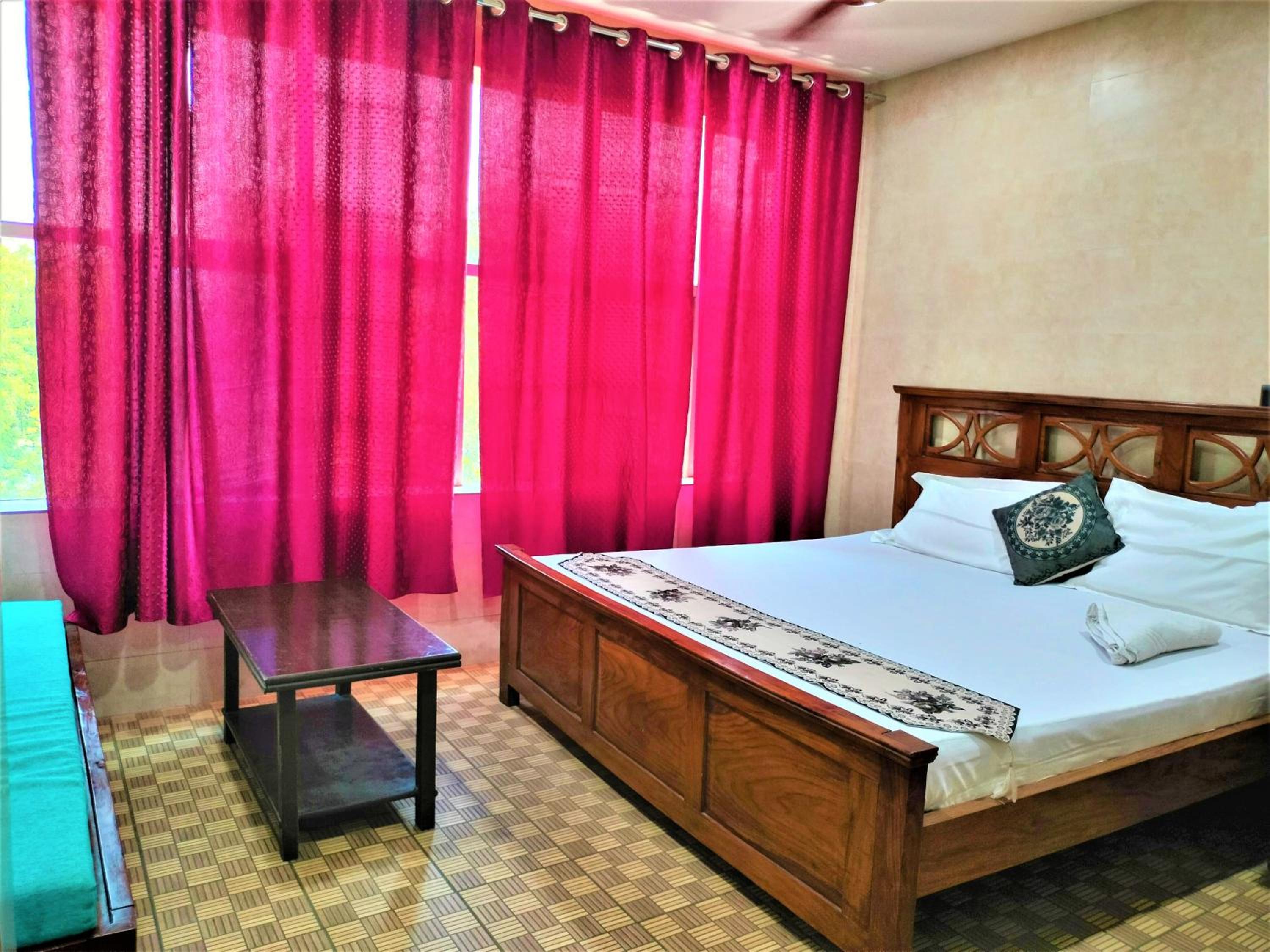 Shamim Residency ---Near Nizamuddin Aulia Dargah view 4