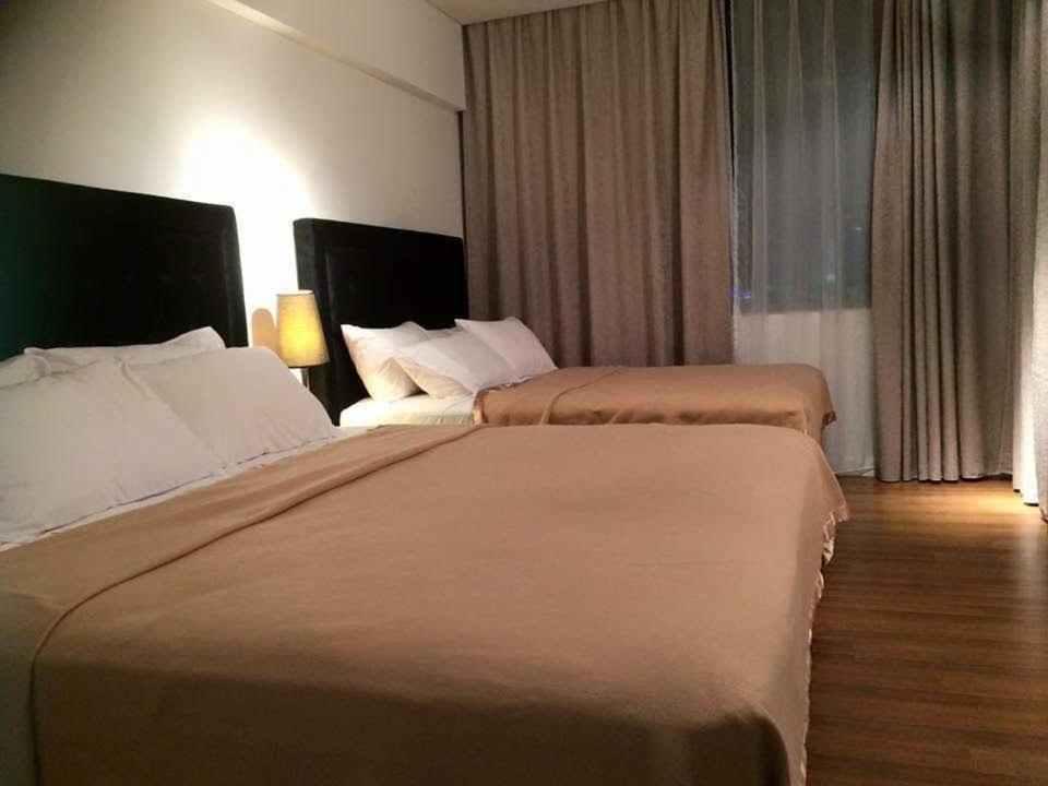 Bmchomes Mercu summer suite