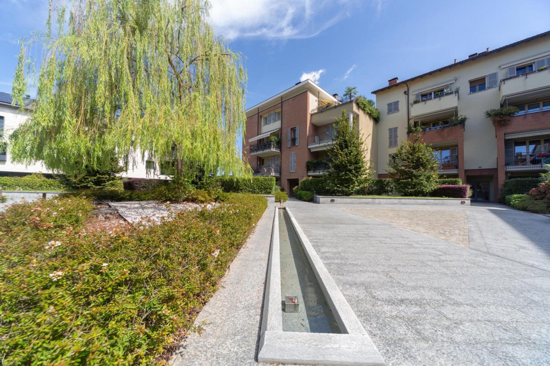 Spacious & Stylish 1-Bedroom Apartment with terrace