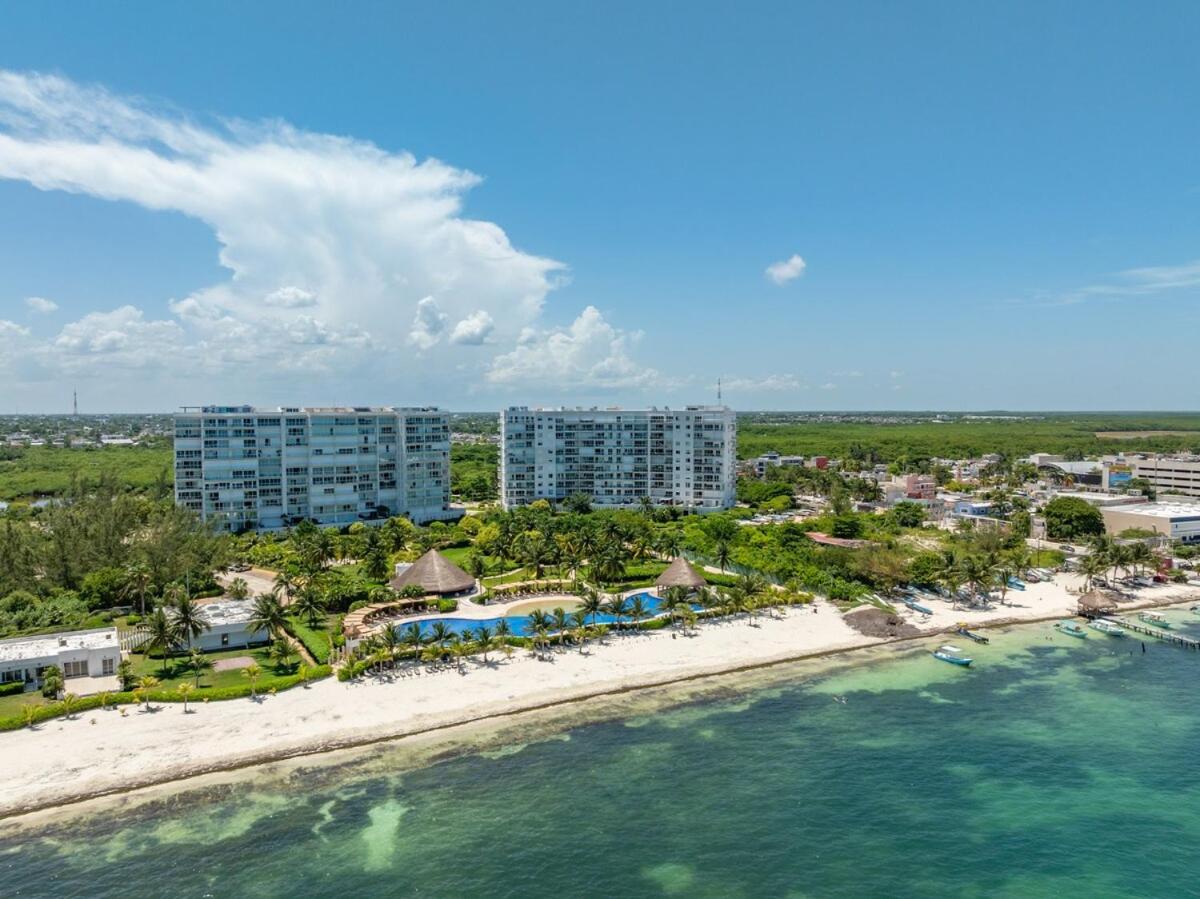 Beach Front Apartment with beach access AMARA