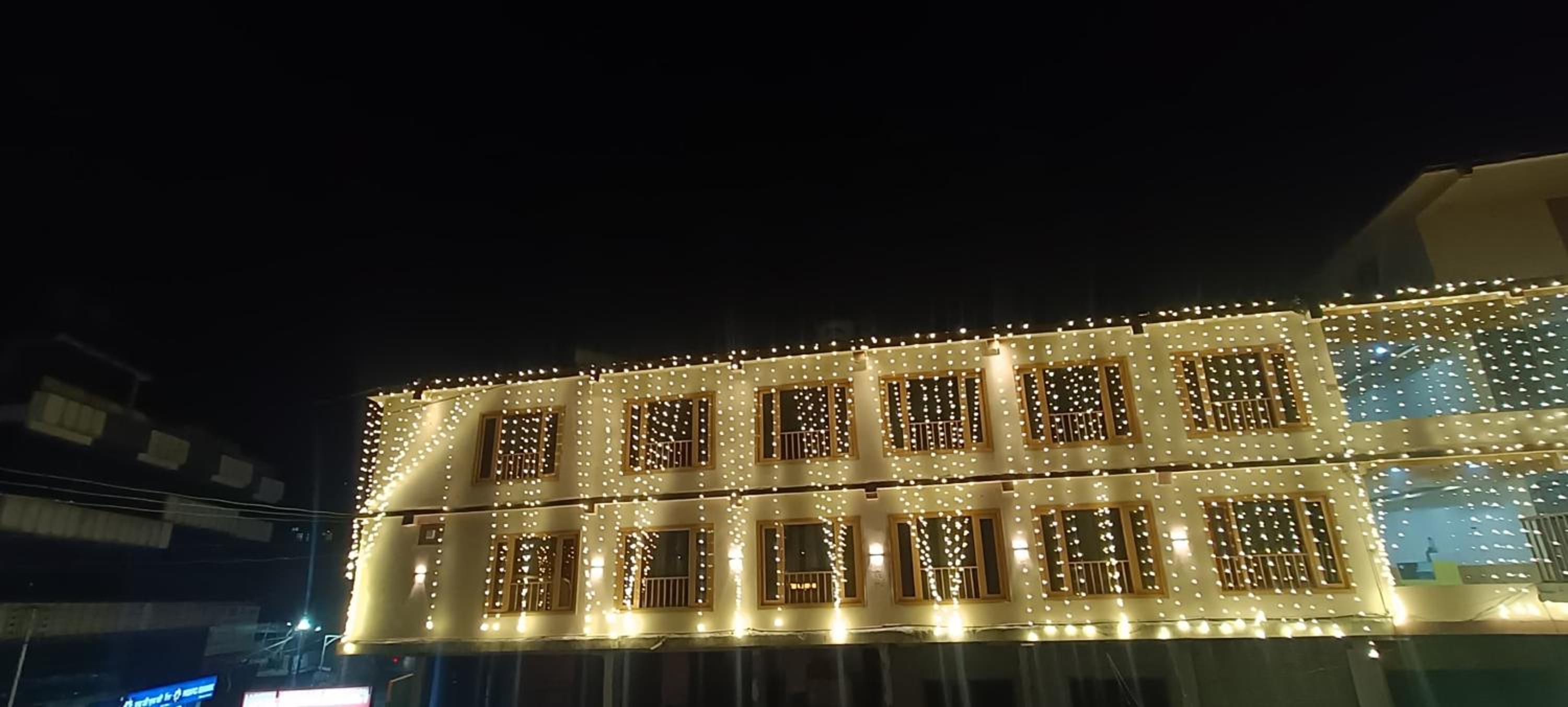 HOTEL ROSHAN REGENCY By seraj heritage