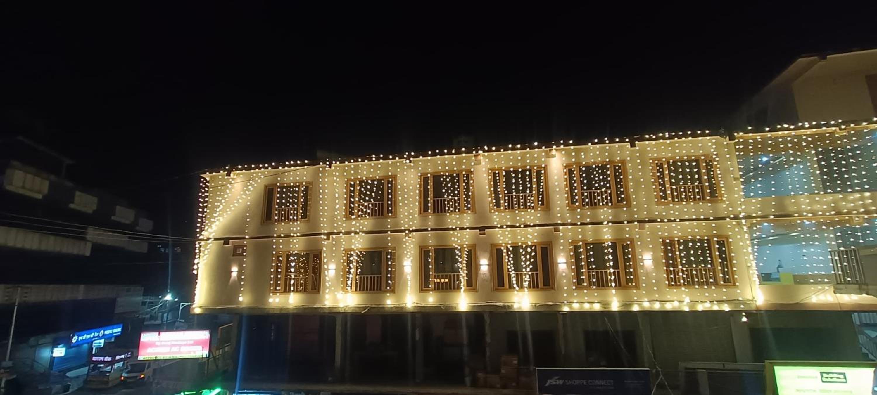 HOTEL ROSHAN REGENCY By seraj heritage