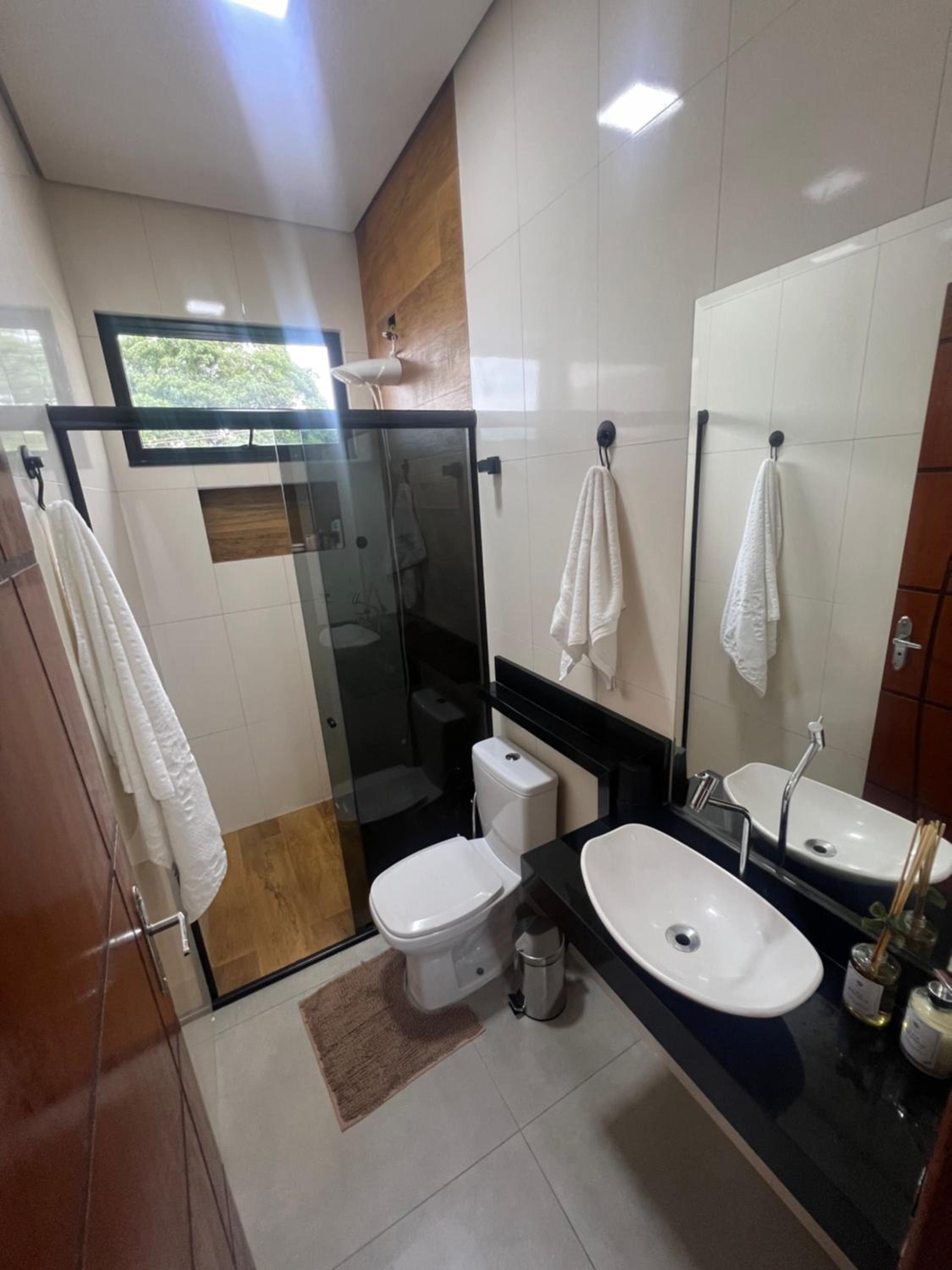 Sobrado confortavel e central