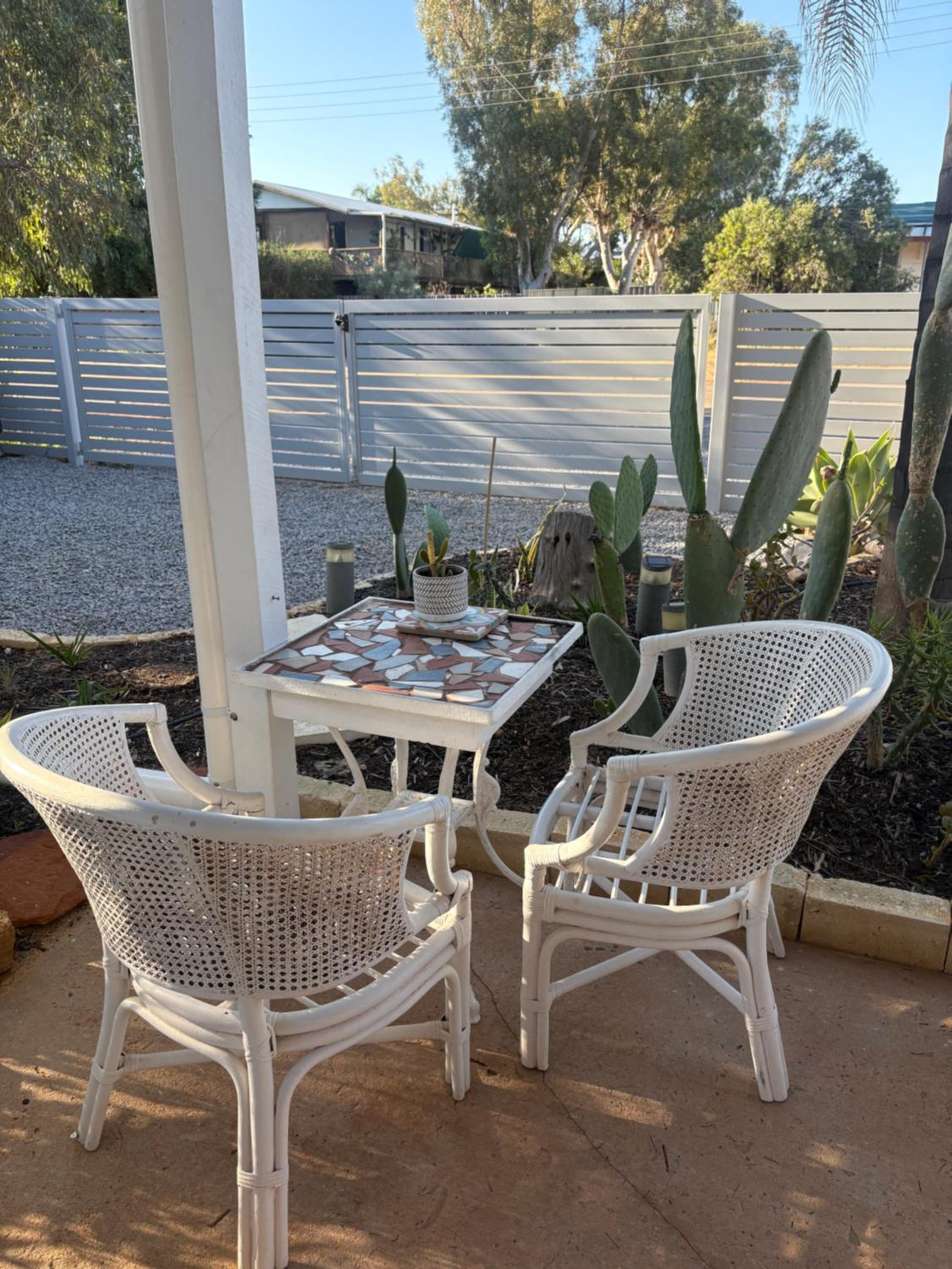 Manta Stays Resort-Style Tropical Oasis