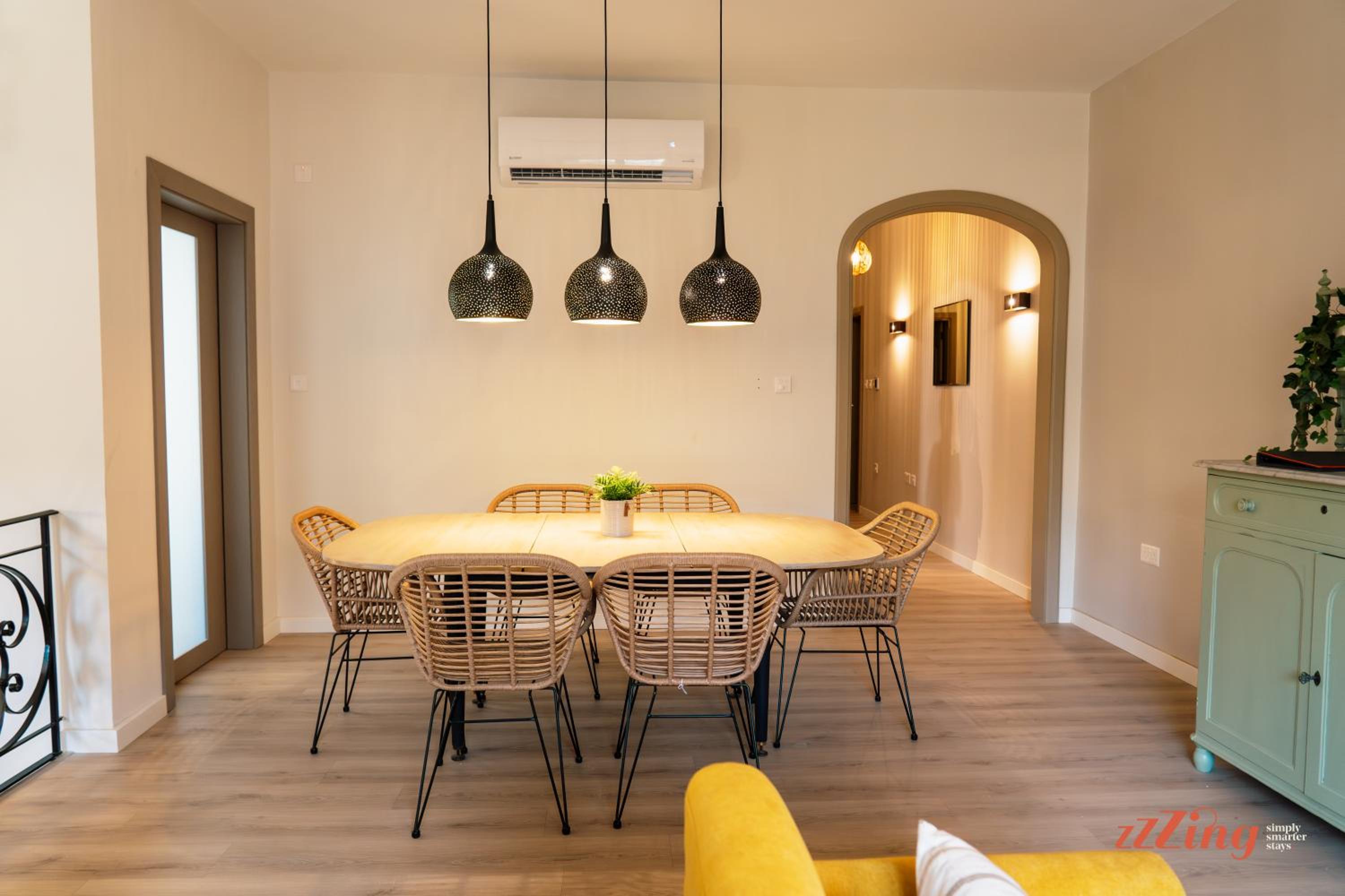 Stylish & stunning holiday home in St Julians photo 2