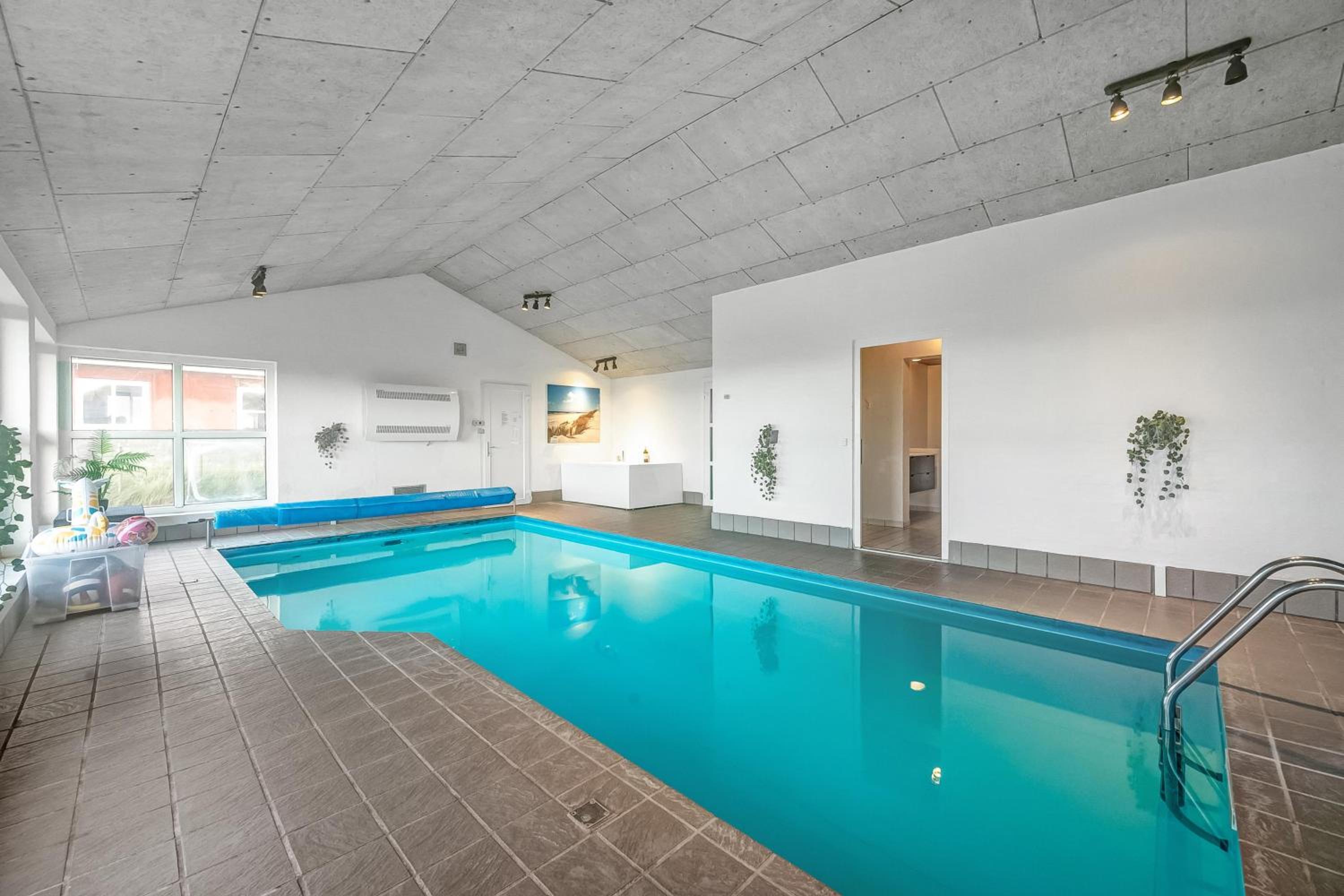 Pool And Activity House With A 180-Degree View Of The North Sea, Located At Lild Strand view 3