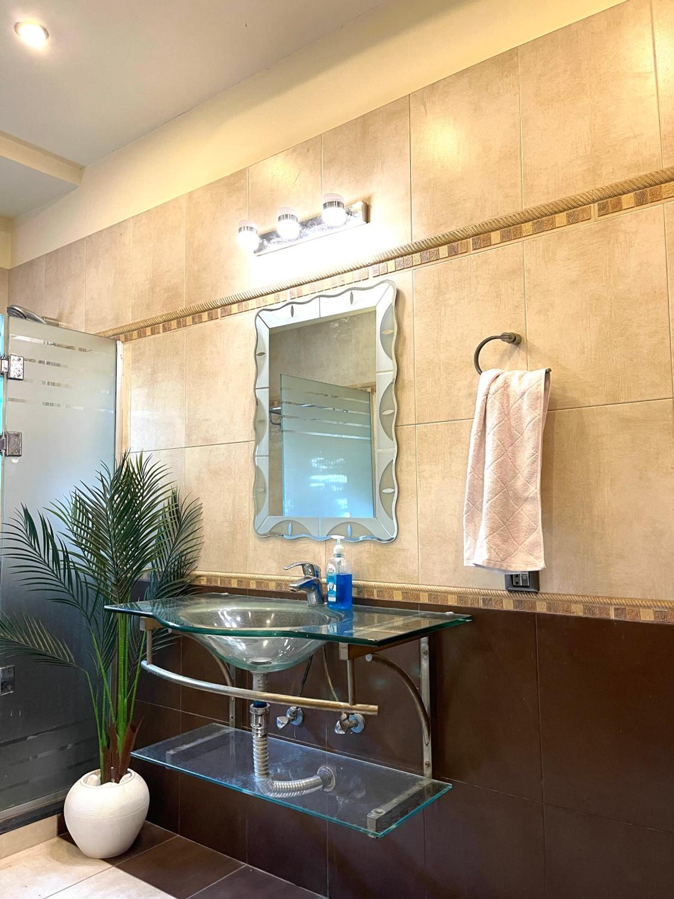 Stylish Retreat - Double Bed view 2