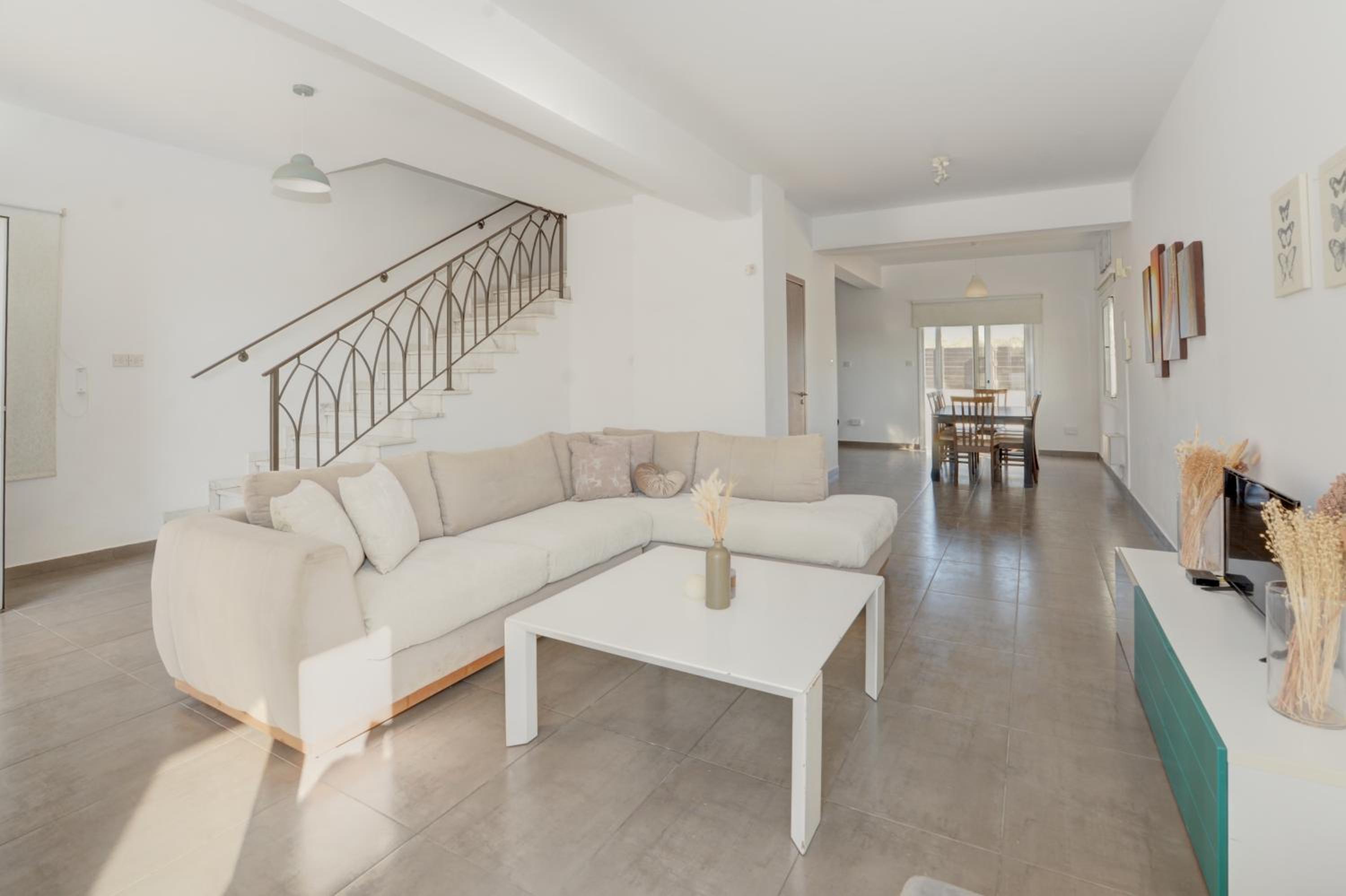 Nissi Villa Christa