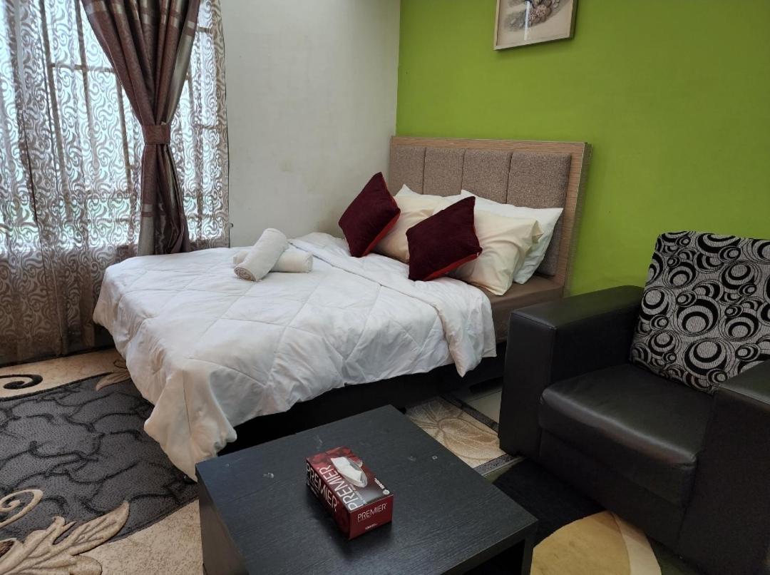 The Viana Apartment 6 view 3