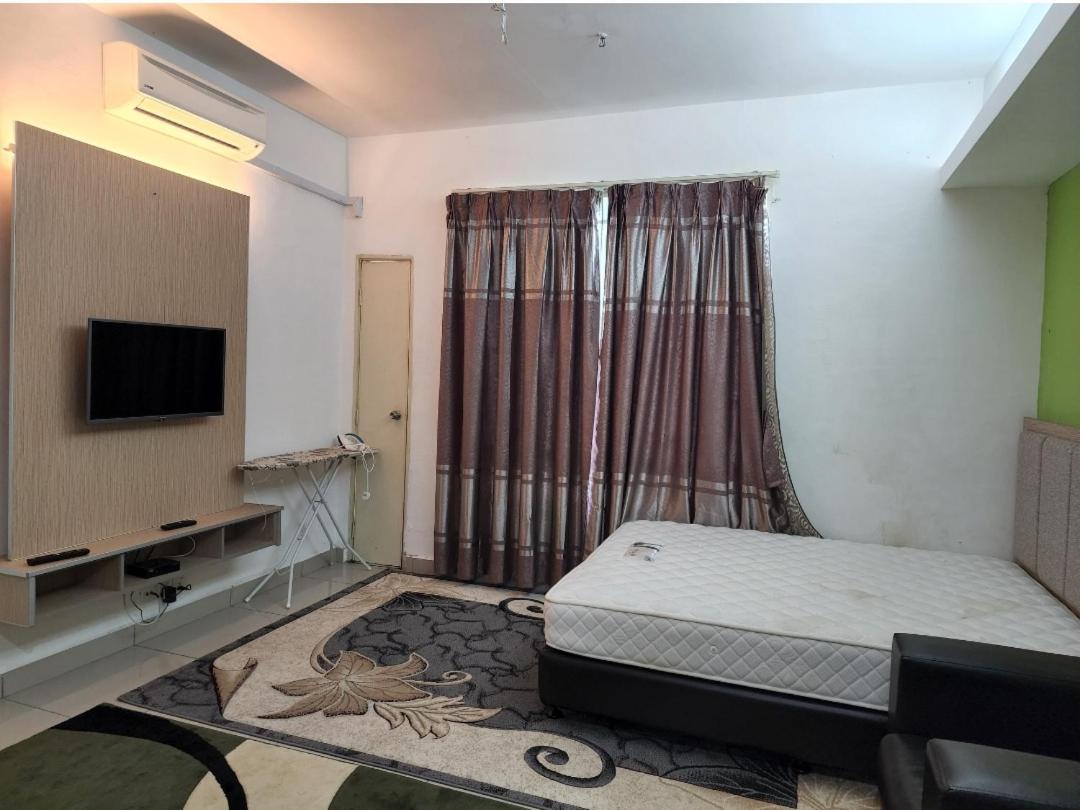 The Viana Apartment 6 view 4