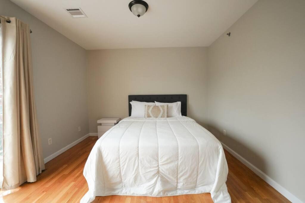 Newark Liberty Brick House - Private Bedroom 1 view 3
