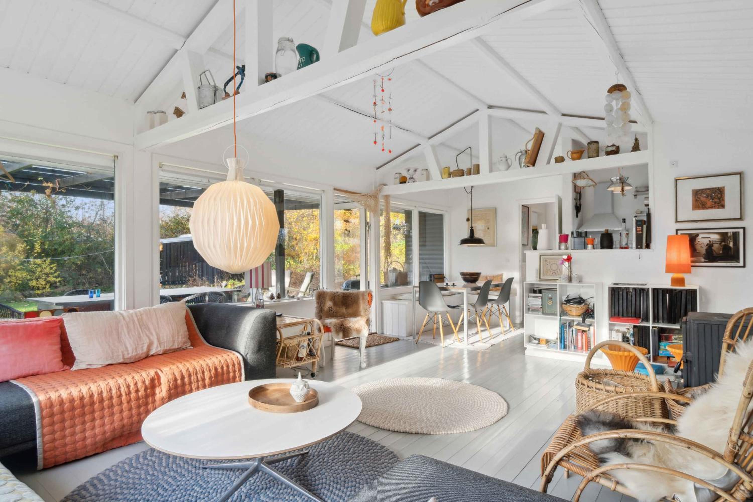 Cozy Summer House Near Vejby Beach
