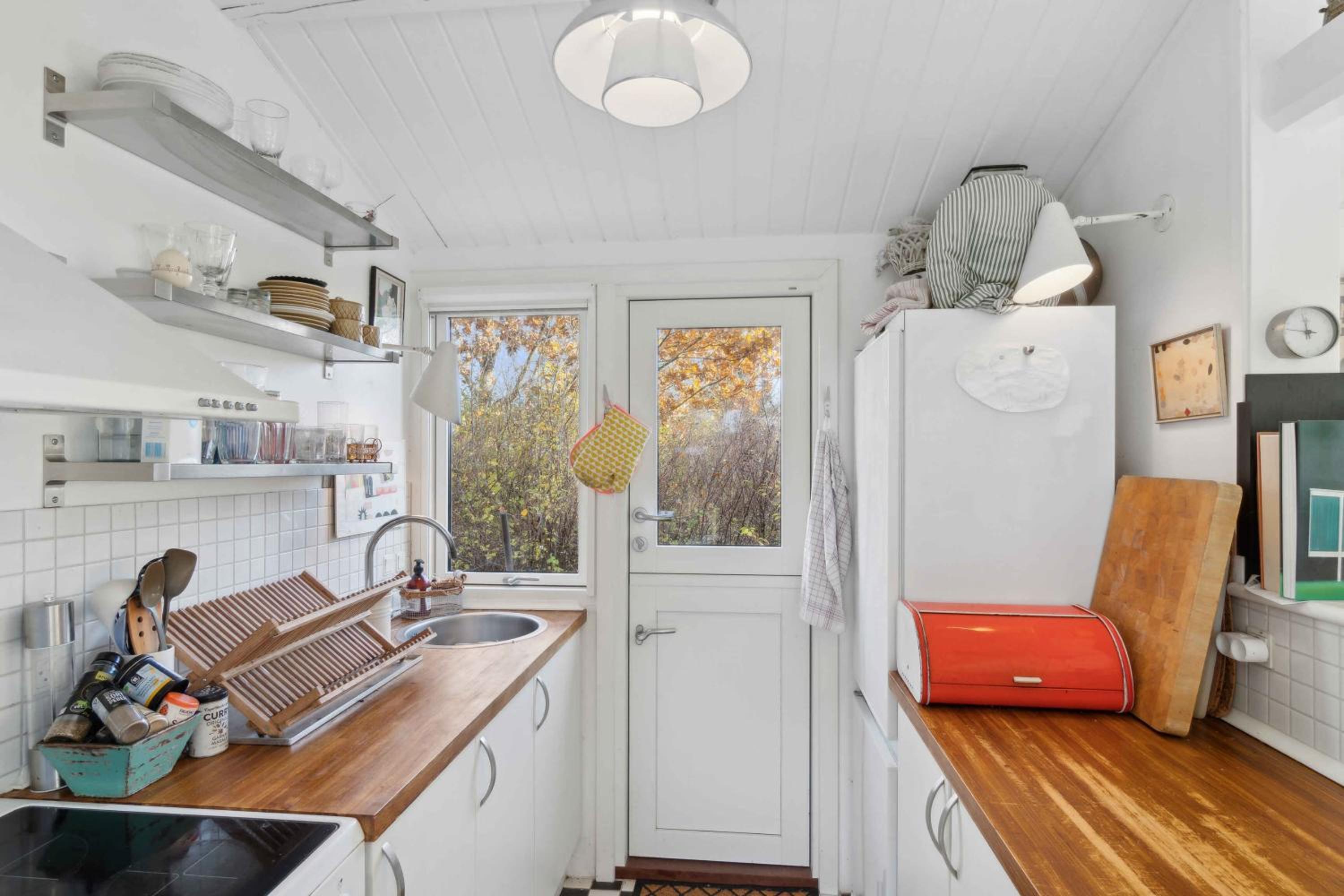 Cozy Summer House Near Vejby Beach