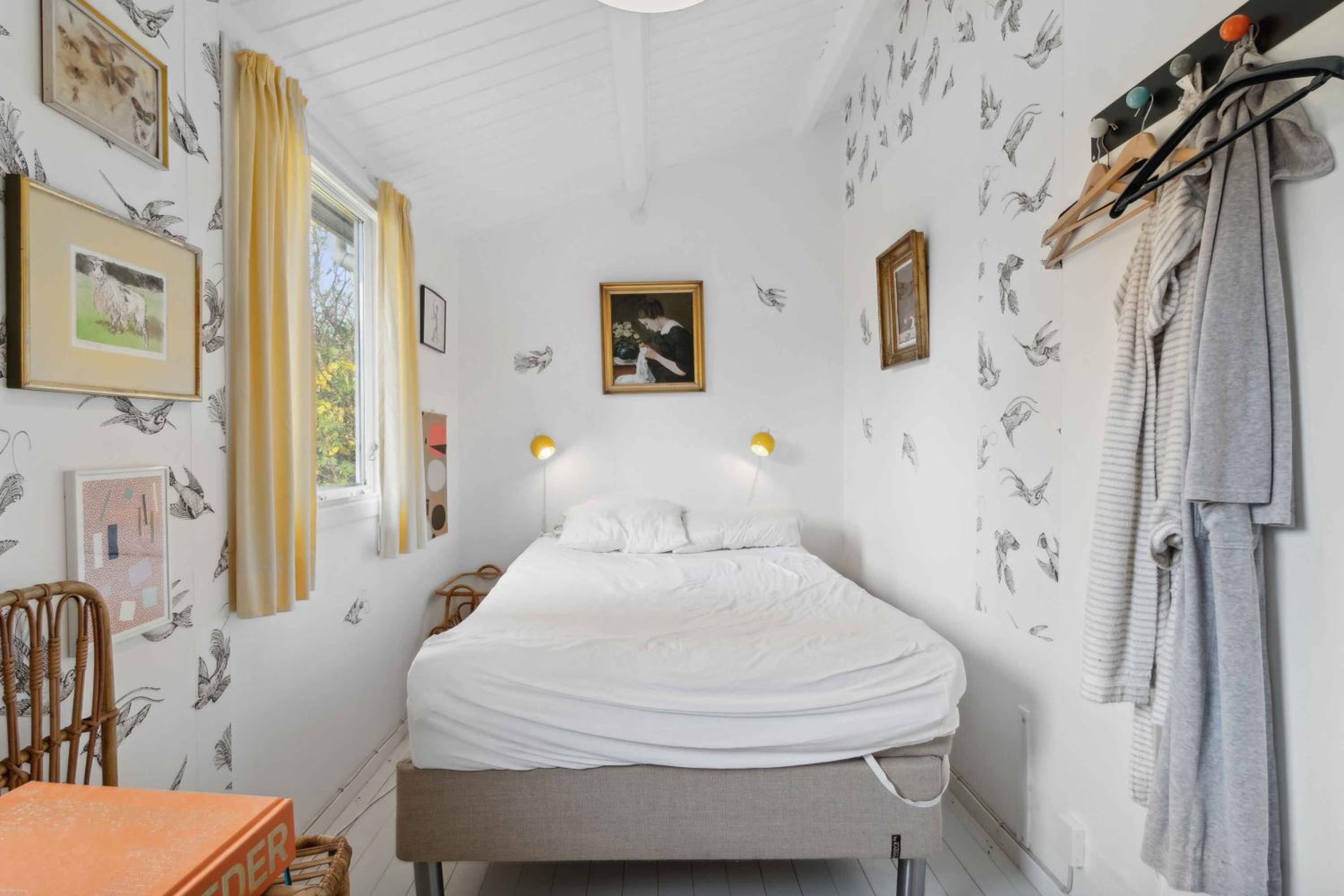 Cozy Summer House Near Vejby Beach