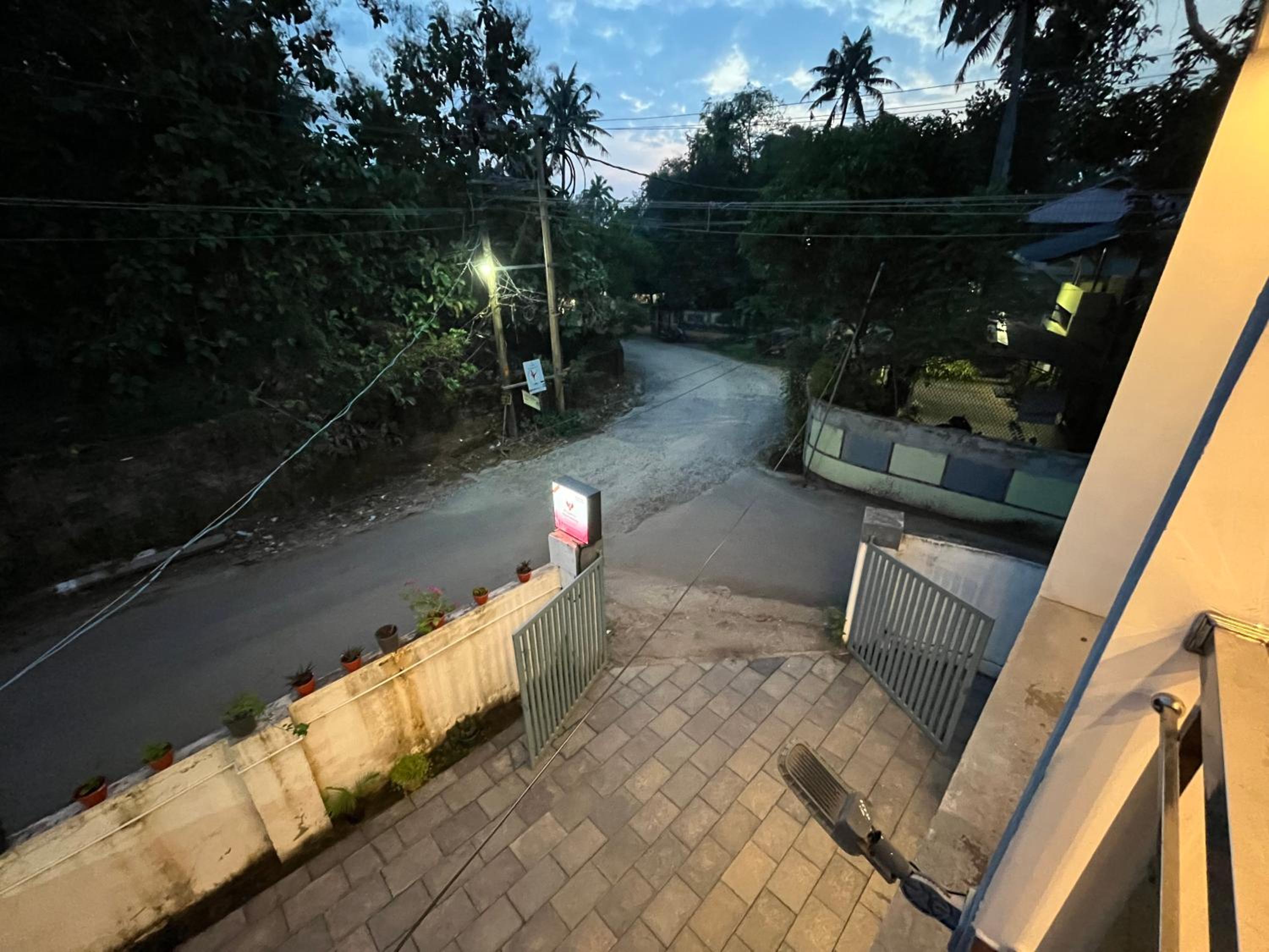 Phoenix homestay
