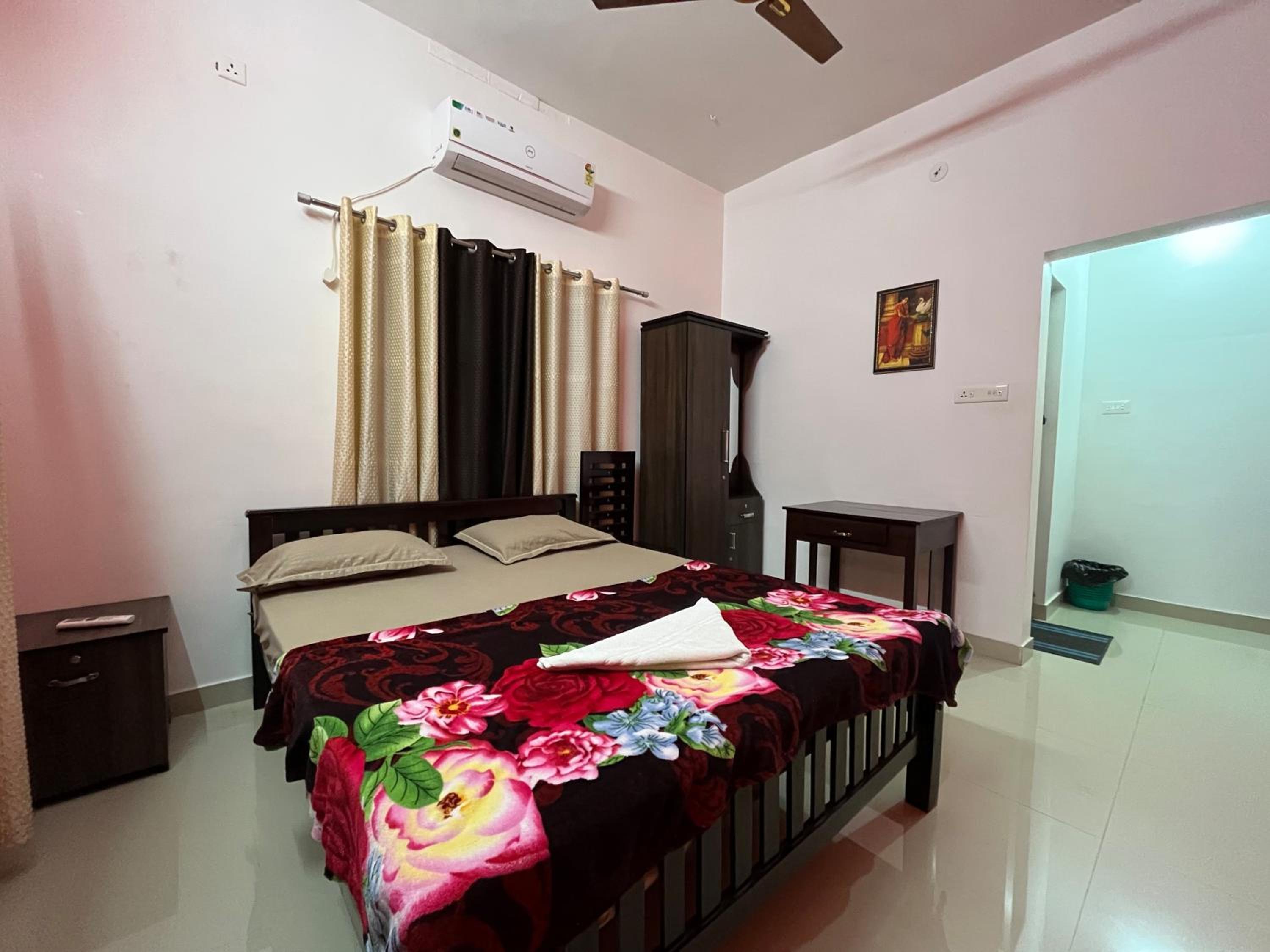 Phoenix homestay