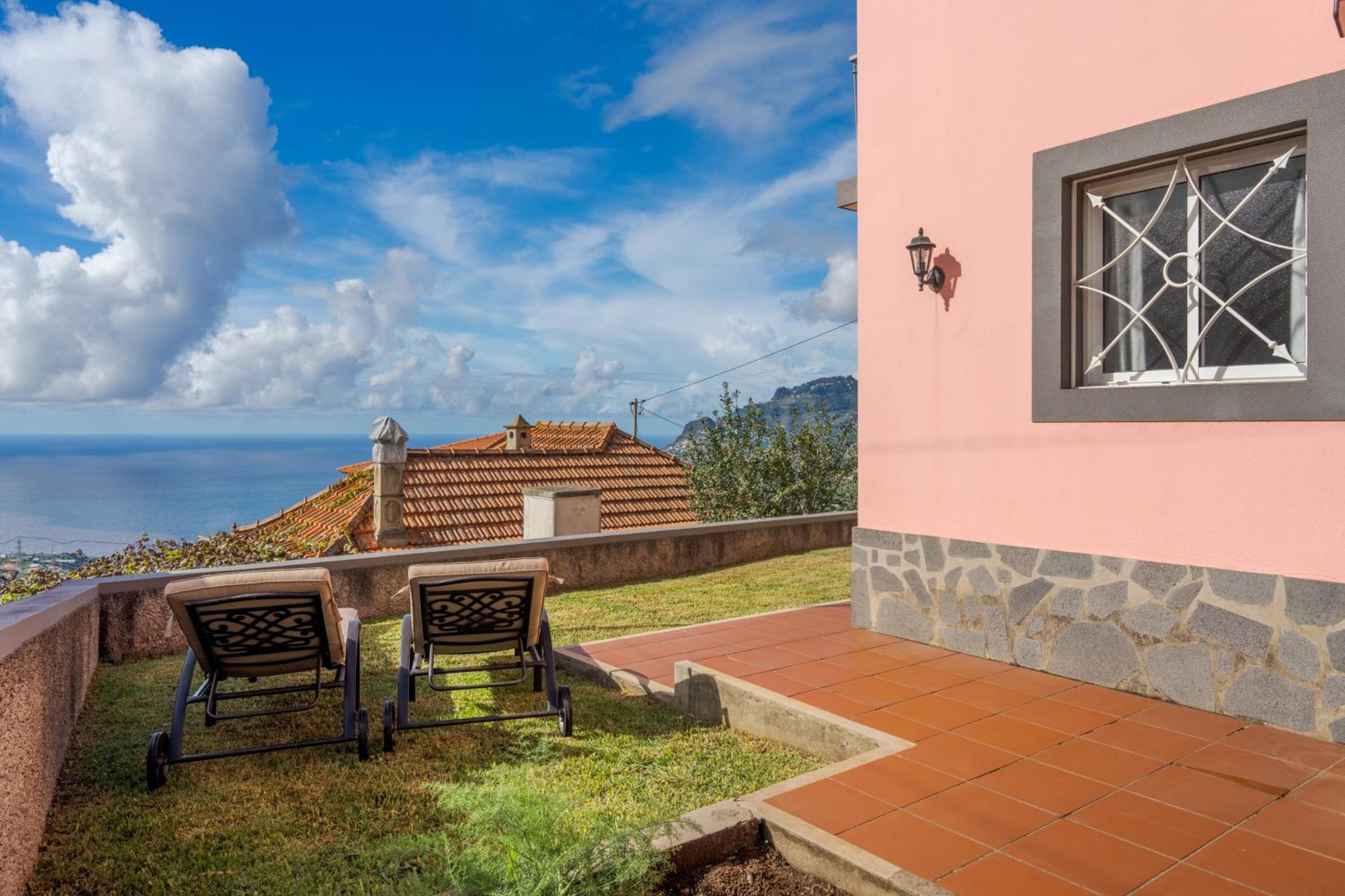 Villa Barcelos by Holiday Rental Madeira view 4