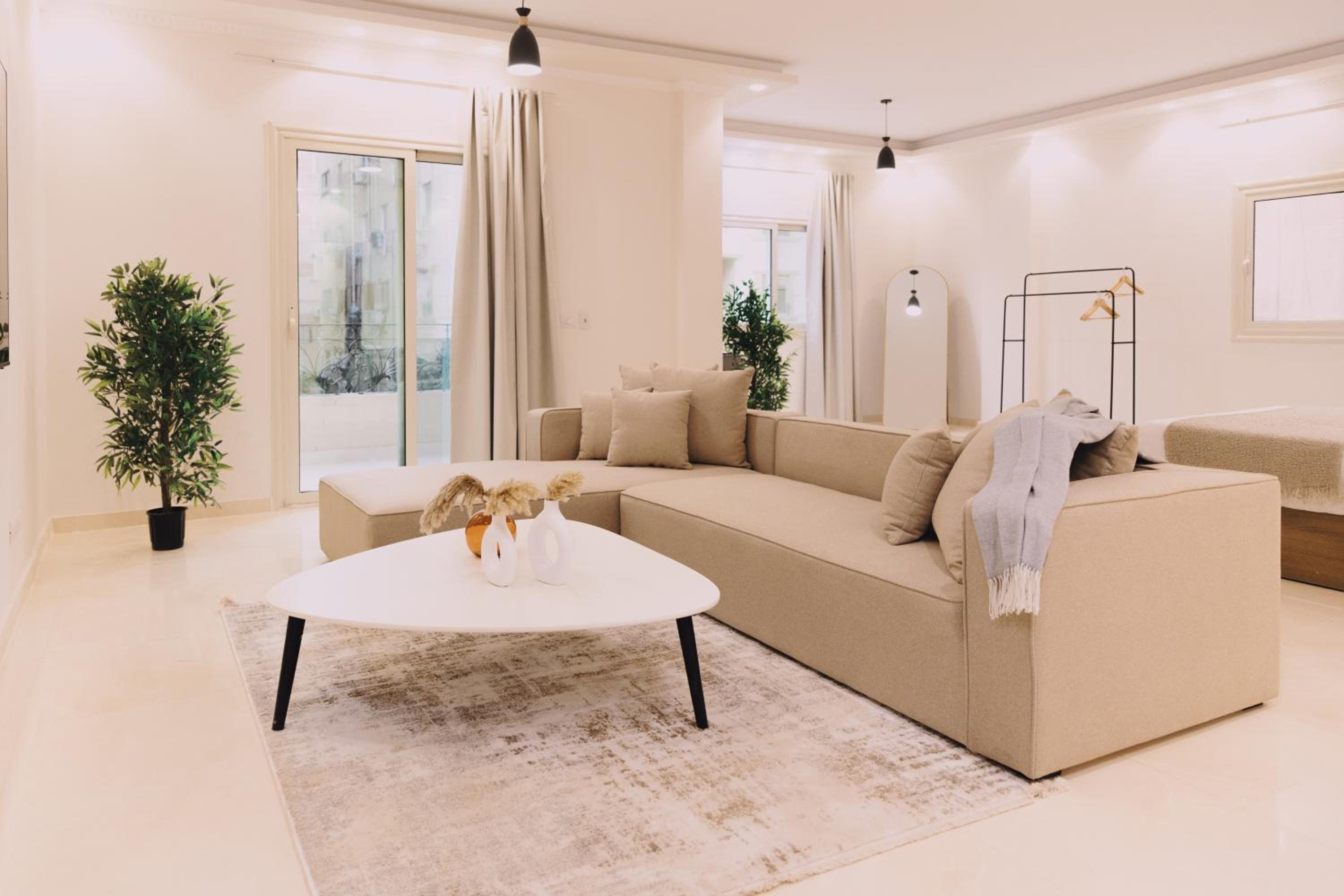 VIOLA by Elegant Hospitality - near Waterway Mall