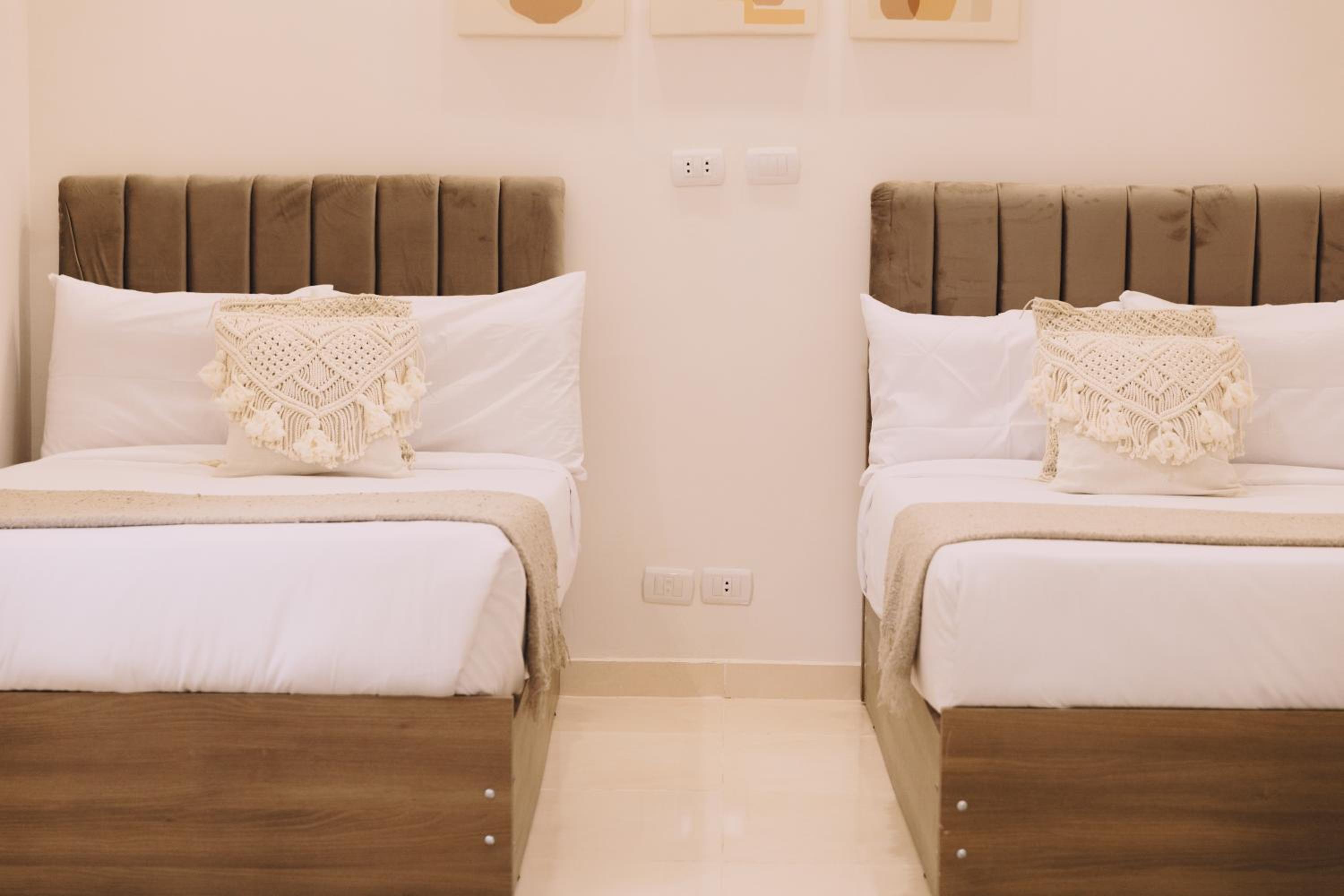 VIOLA by Elegant Hospitality - near Waterway Mall