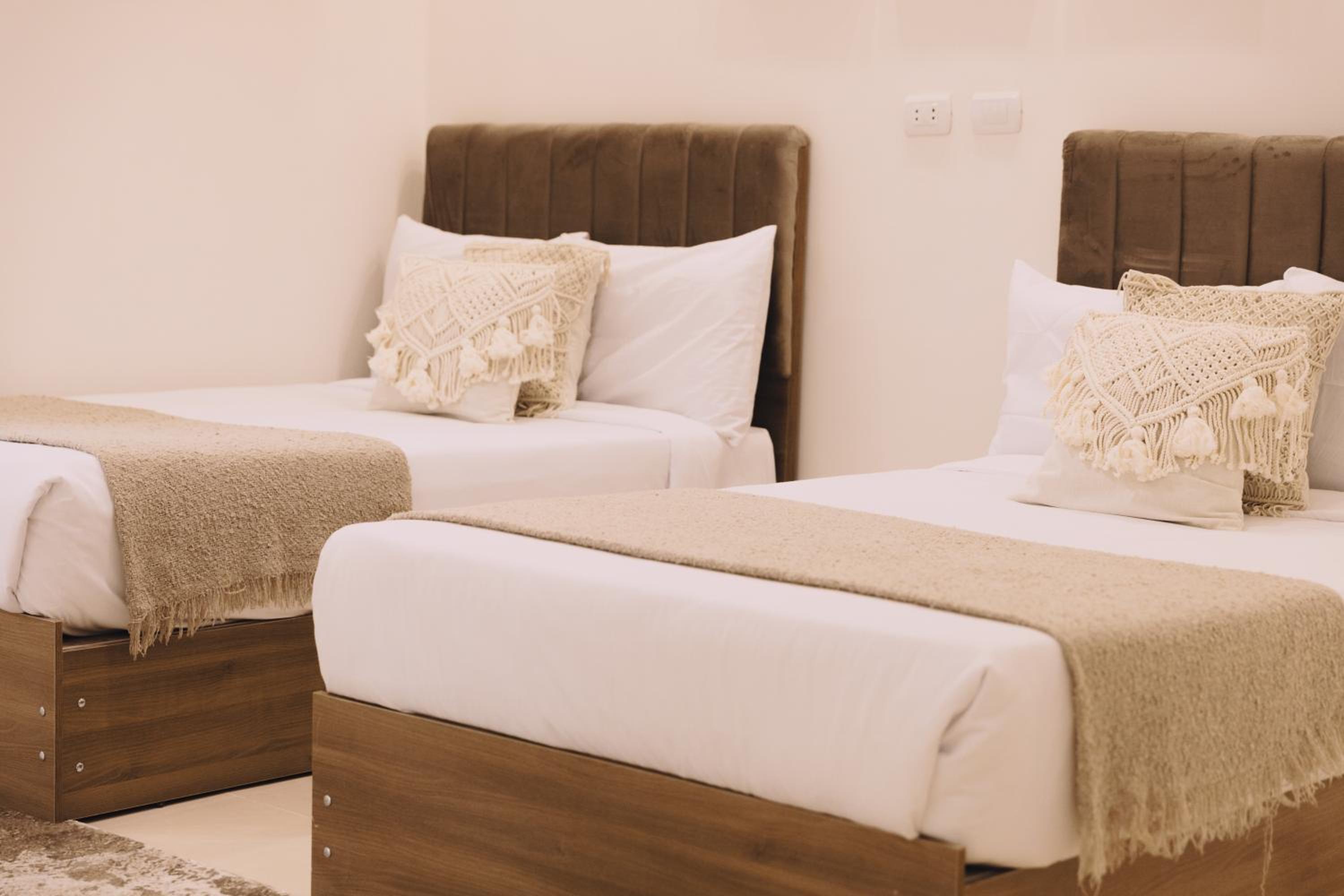 VIOLA by Elegant Hospitality - near Waterway Mall