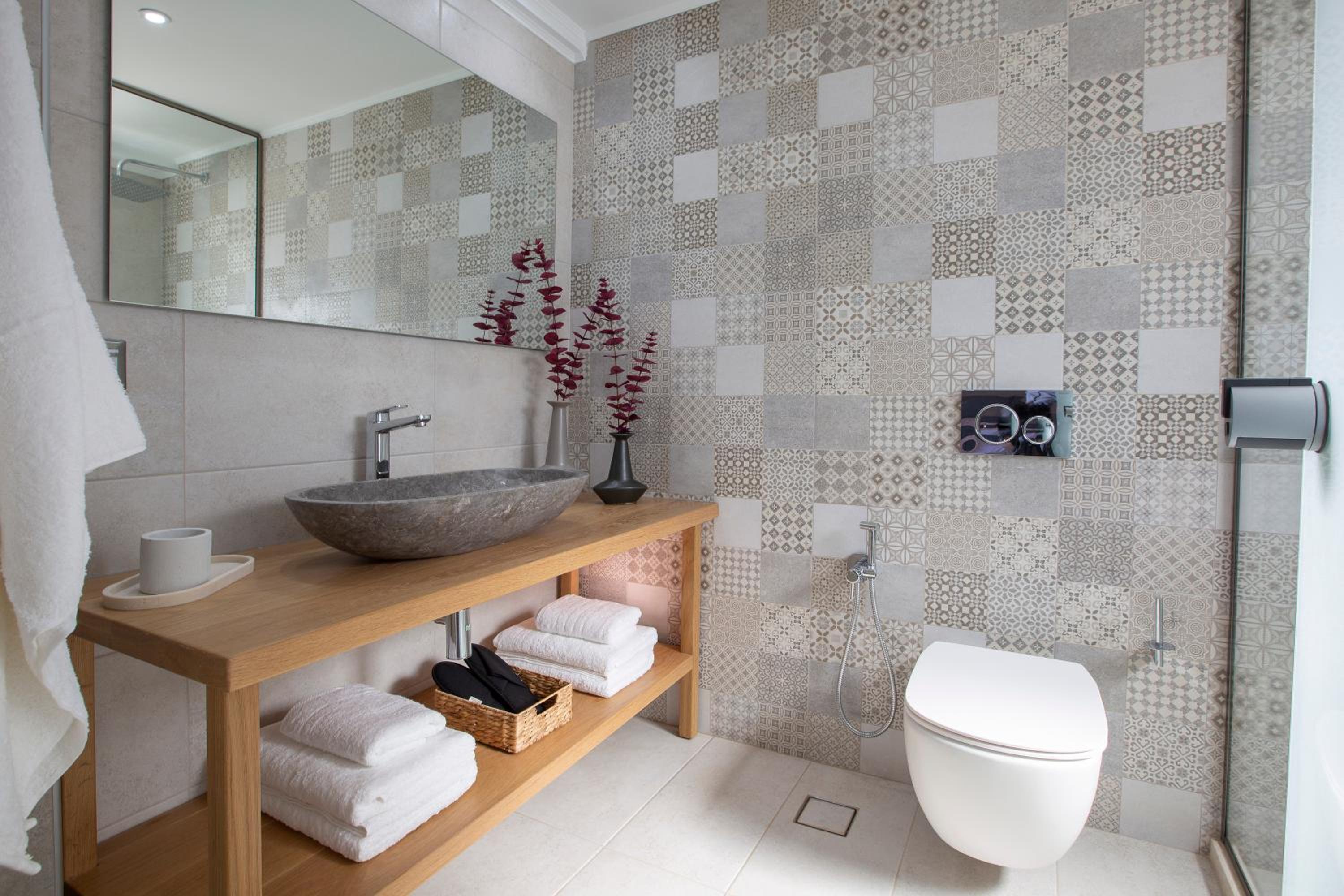 Flomis Luxury Villa