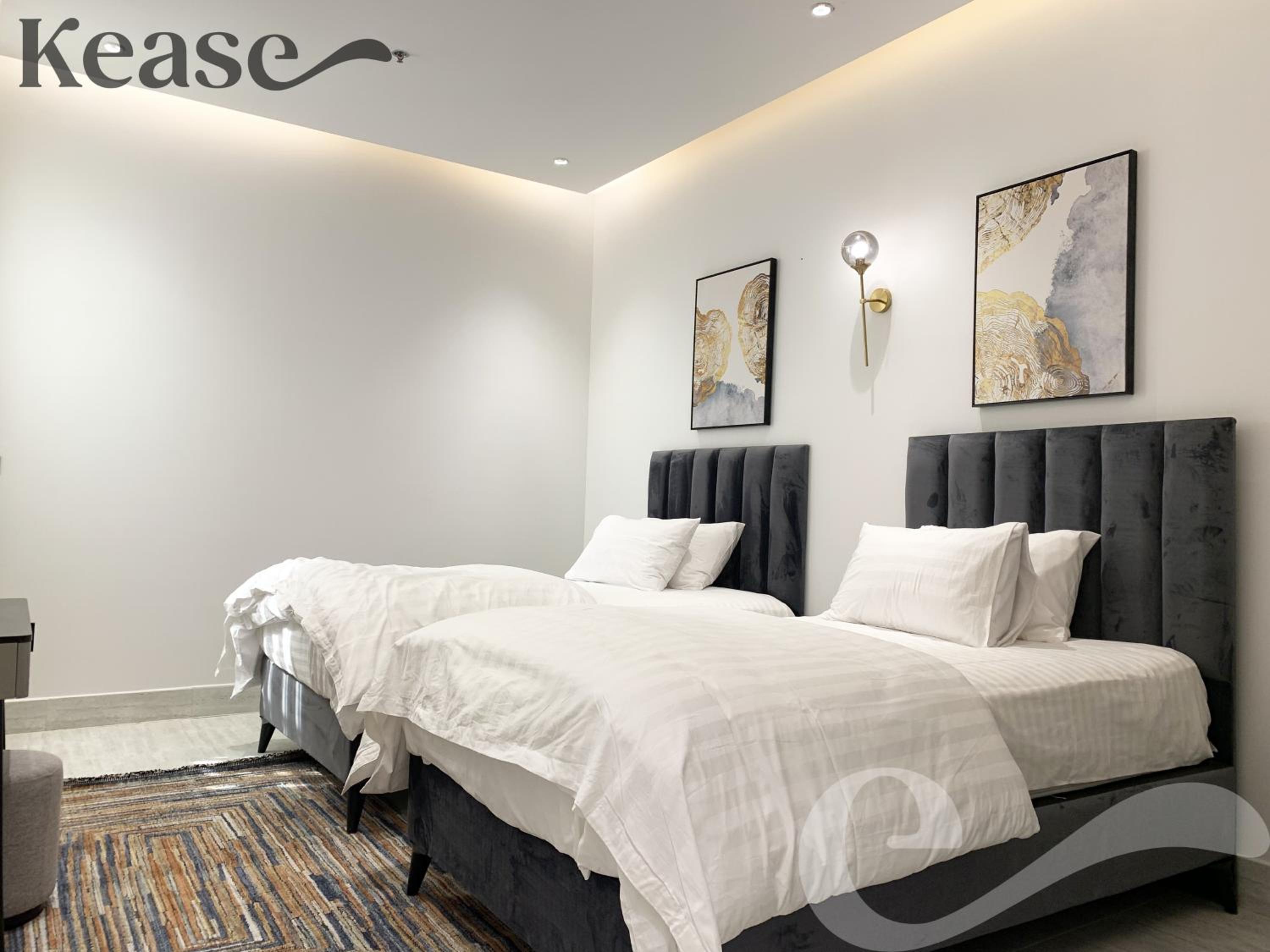 Kease Arid Luxury Gold