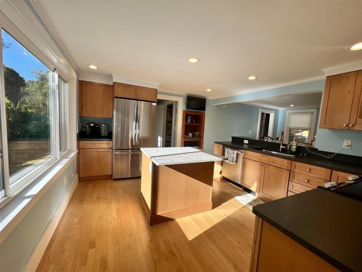Incredible 4bd Ogunquit Family Home with Private Back Yard