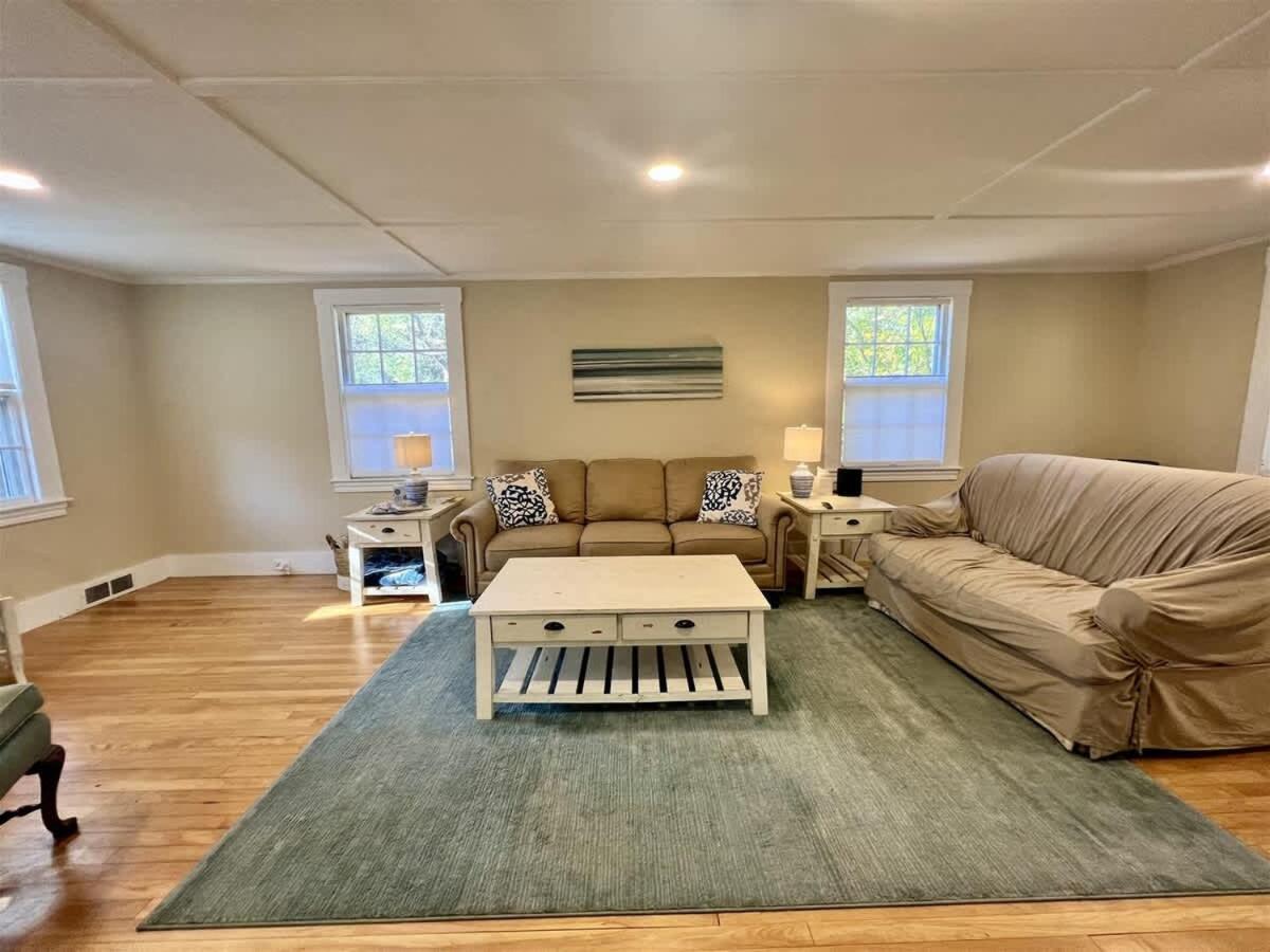Incredible 4bd Ogunquit Family Home with Private Back Yard