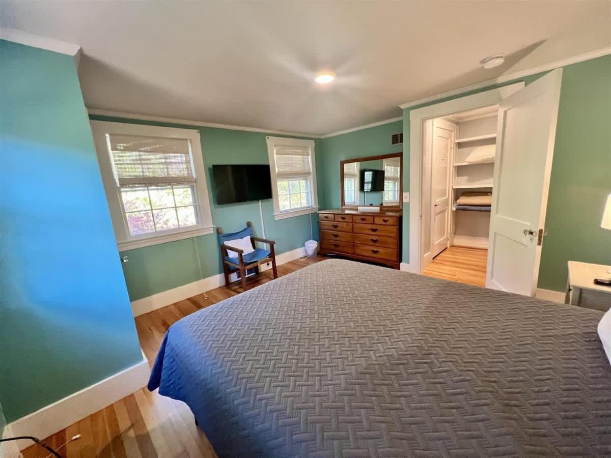 Incredible 4bd Ogunquit Family Home with Private Back Yard