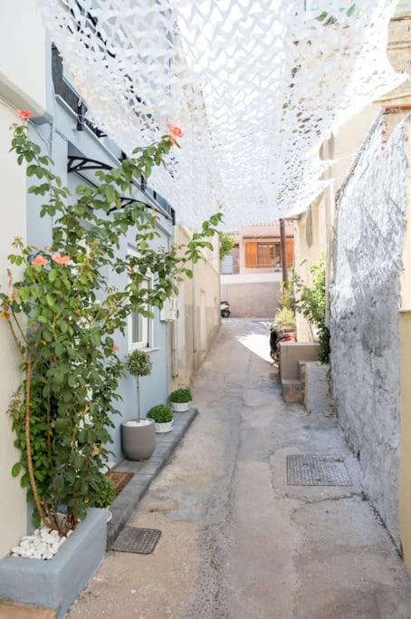 Nico's Cozy House in Chios view 4
