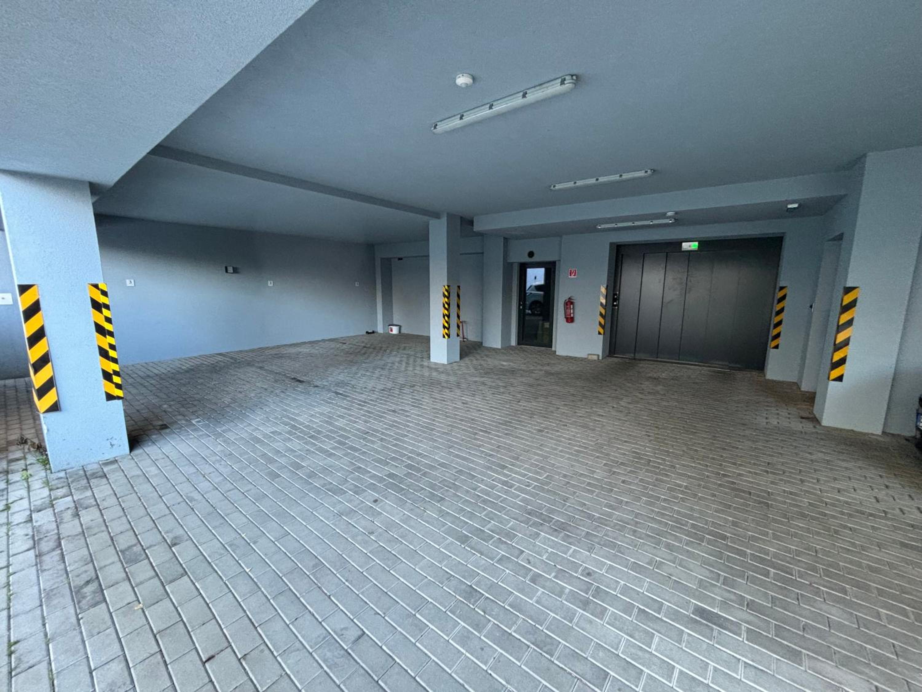 New apartment 5 - self check in with parking included view 3